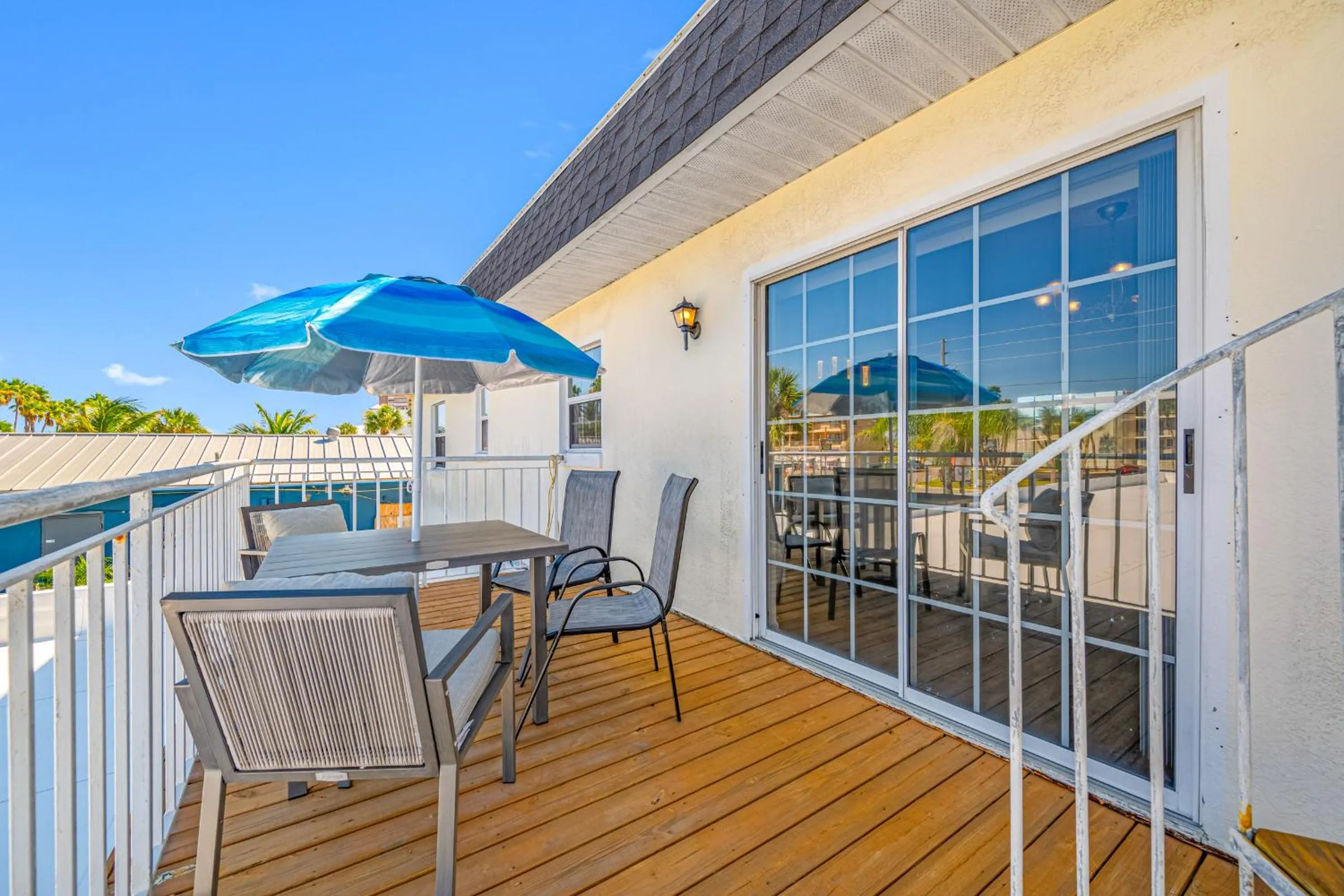 Carousel Suites -Redington Shores
