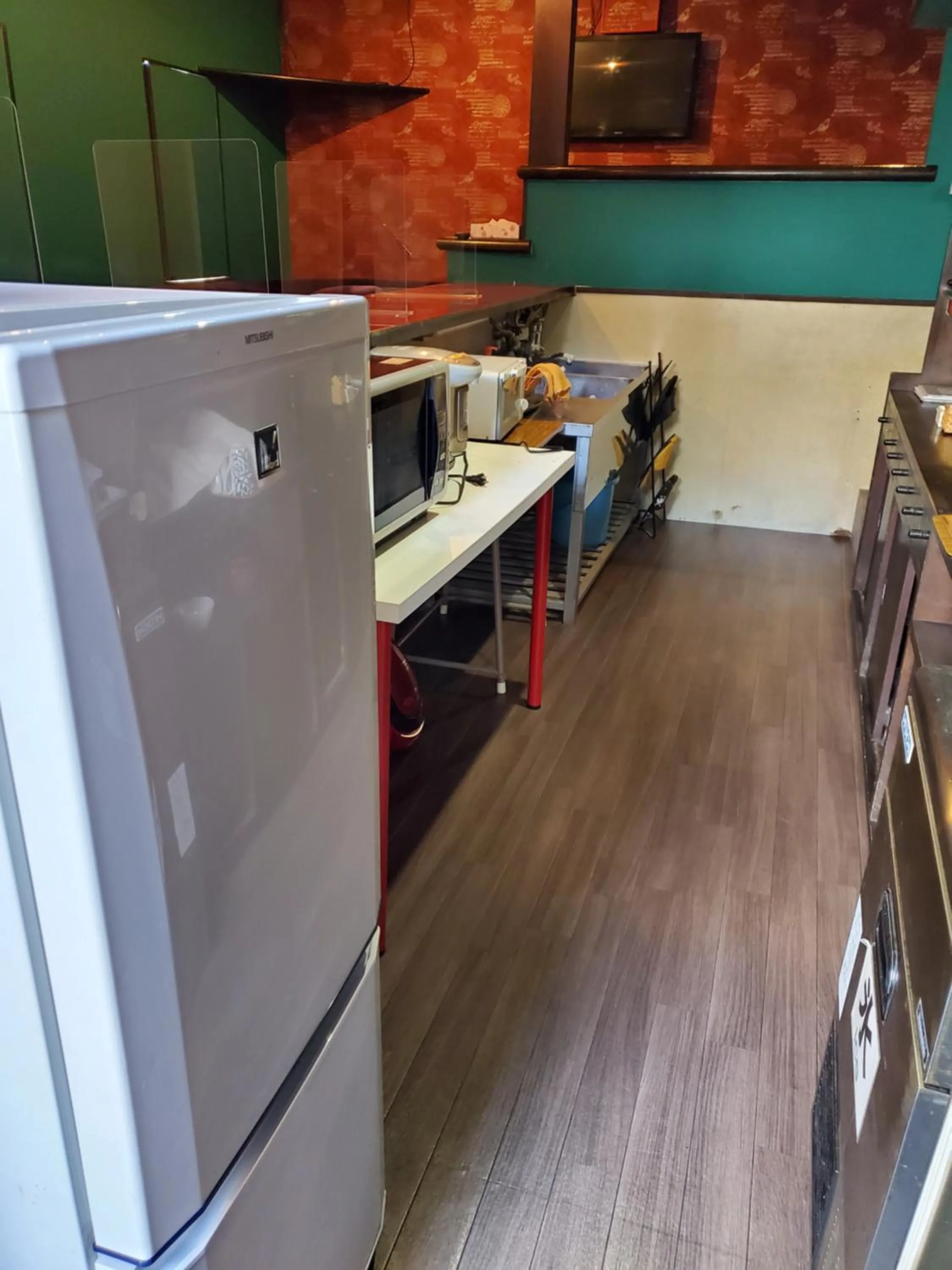 Communal kitchen in Naoshima Kowloon