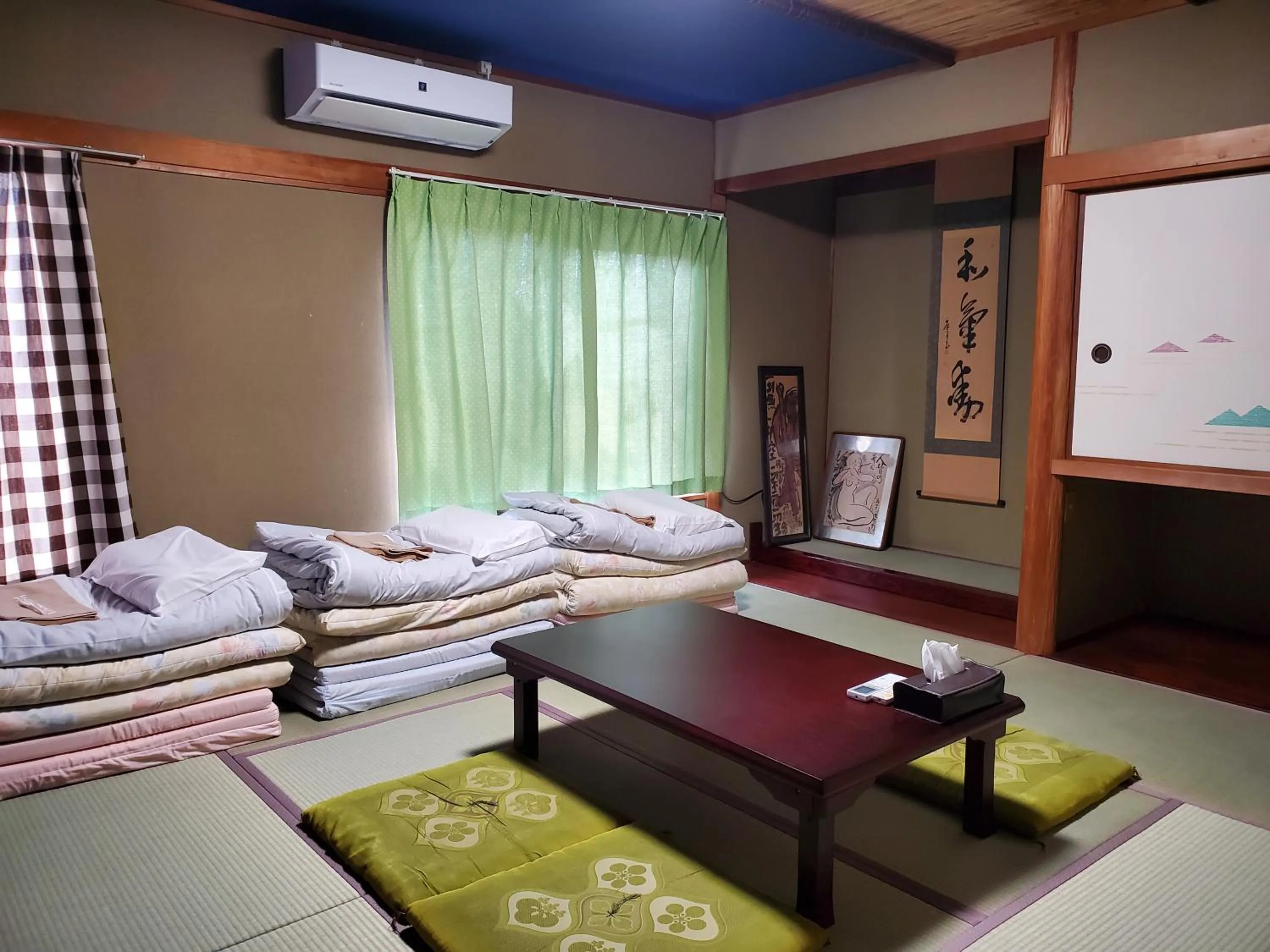 Bed in Naoshima Kowloon