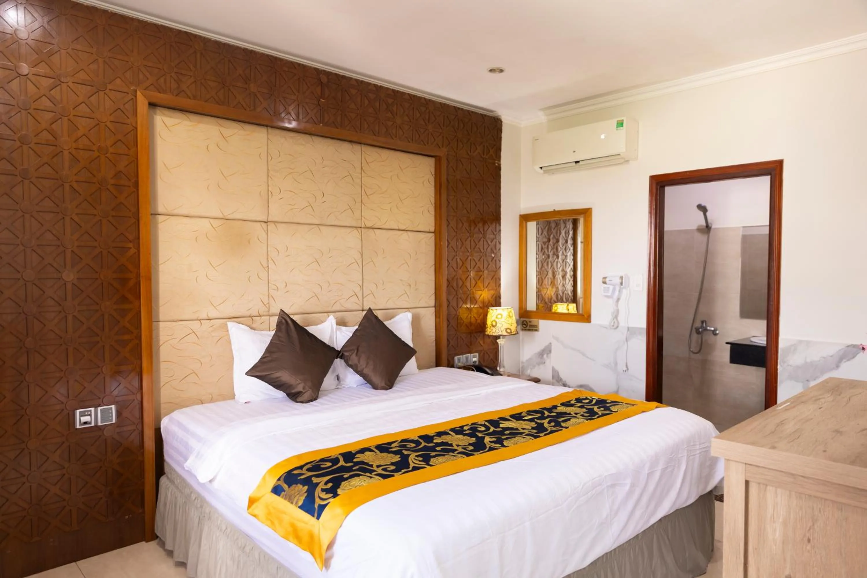 Bed in Atana Airport Hotel