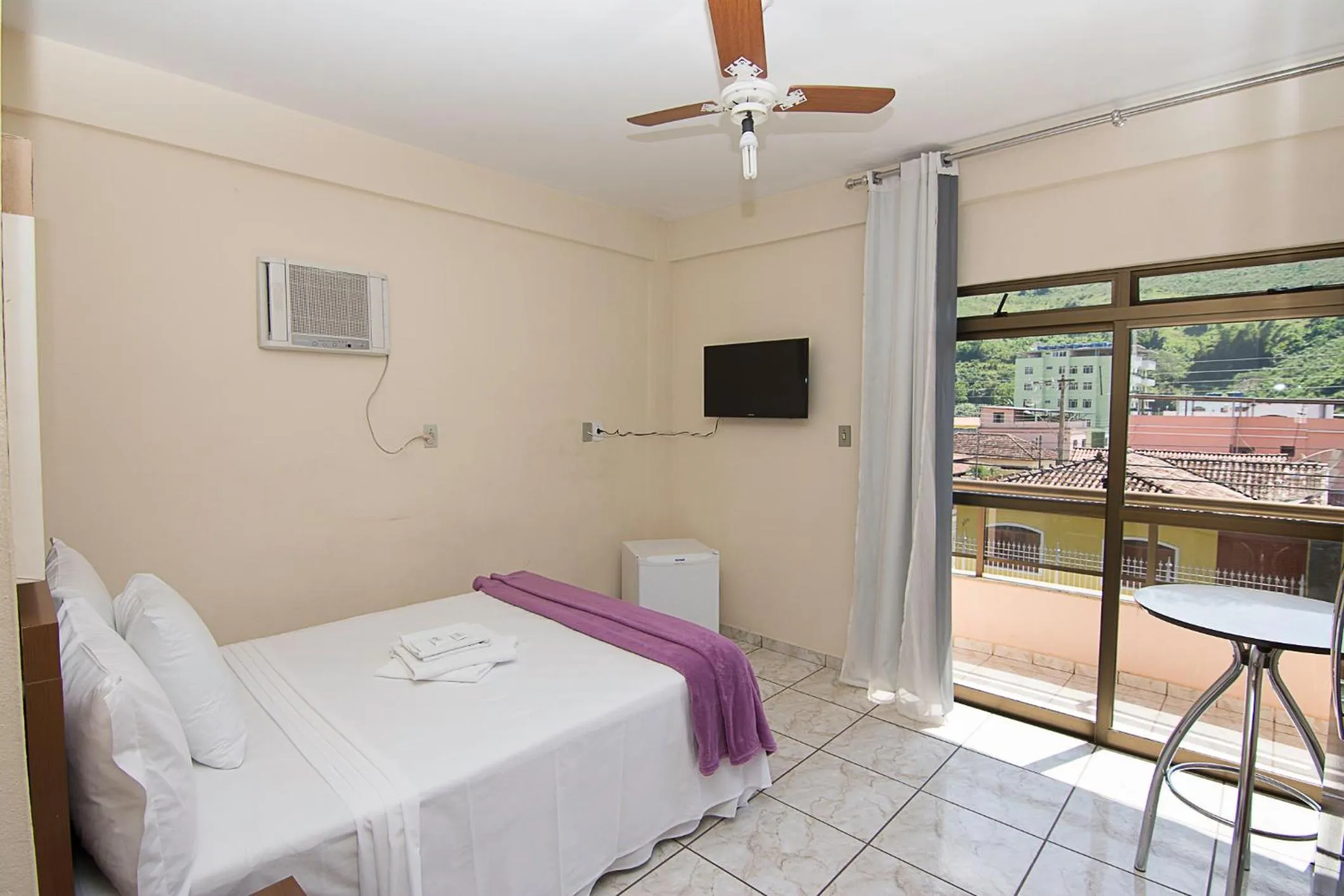 Bed in Gabvini Hotel