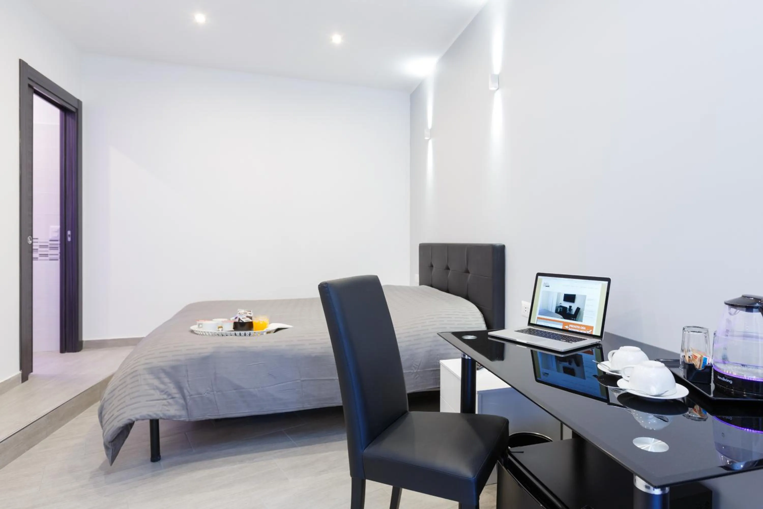 TV and multimedia, Bed in Domus Arena