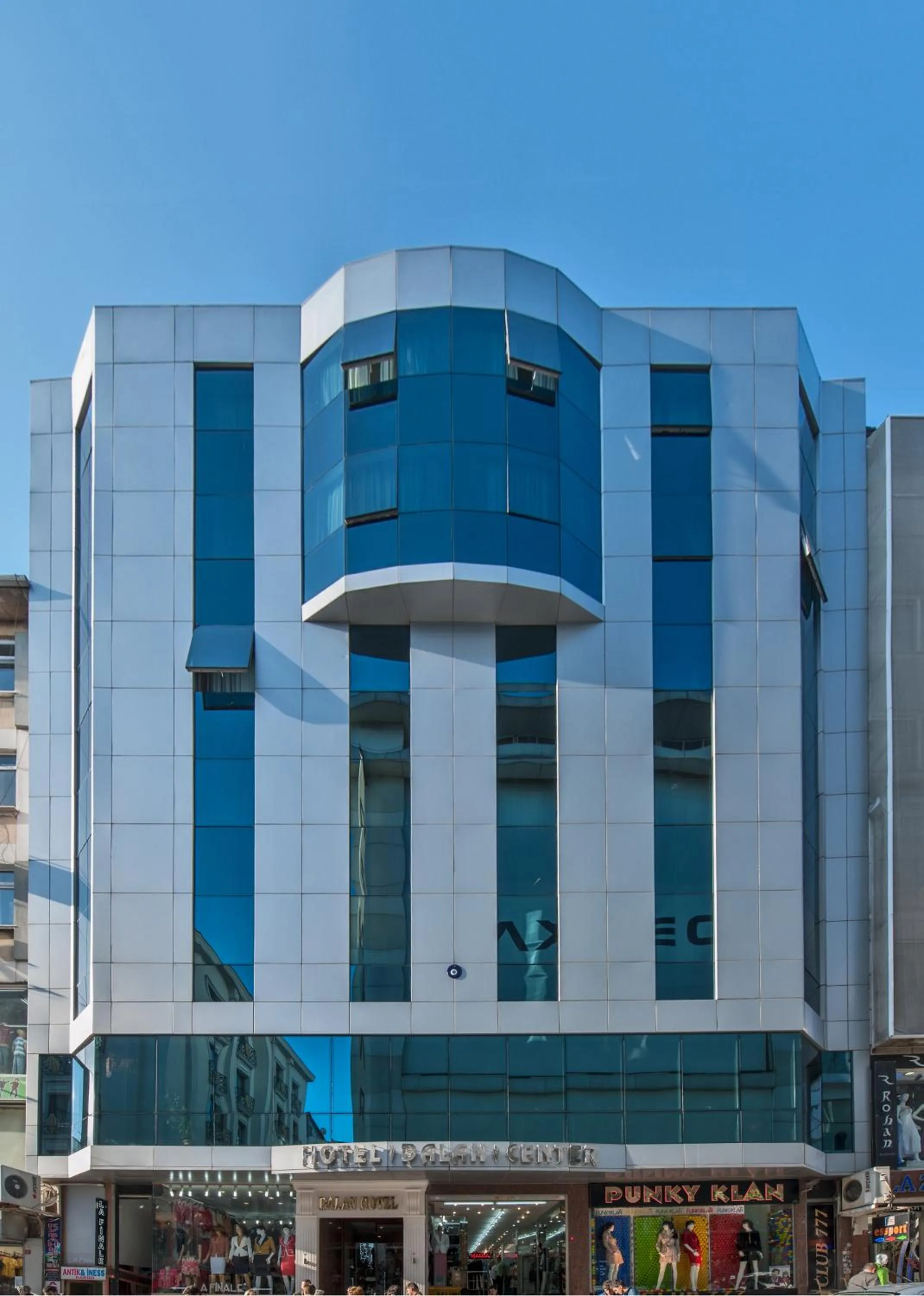 Property building in Dalan Otel