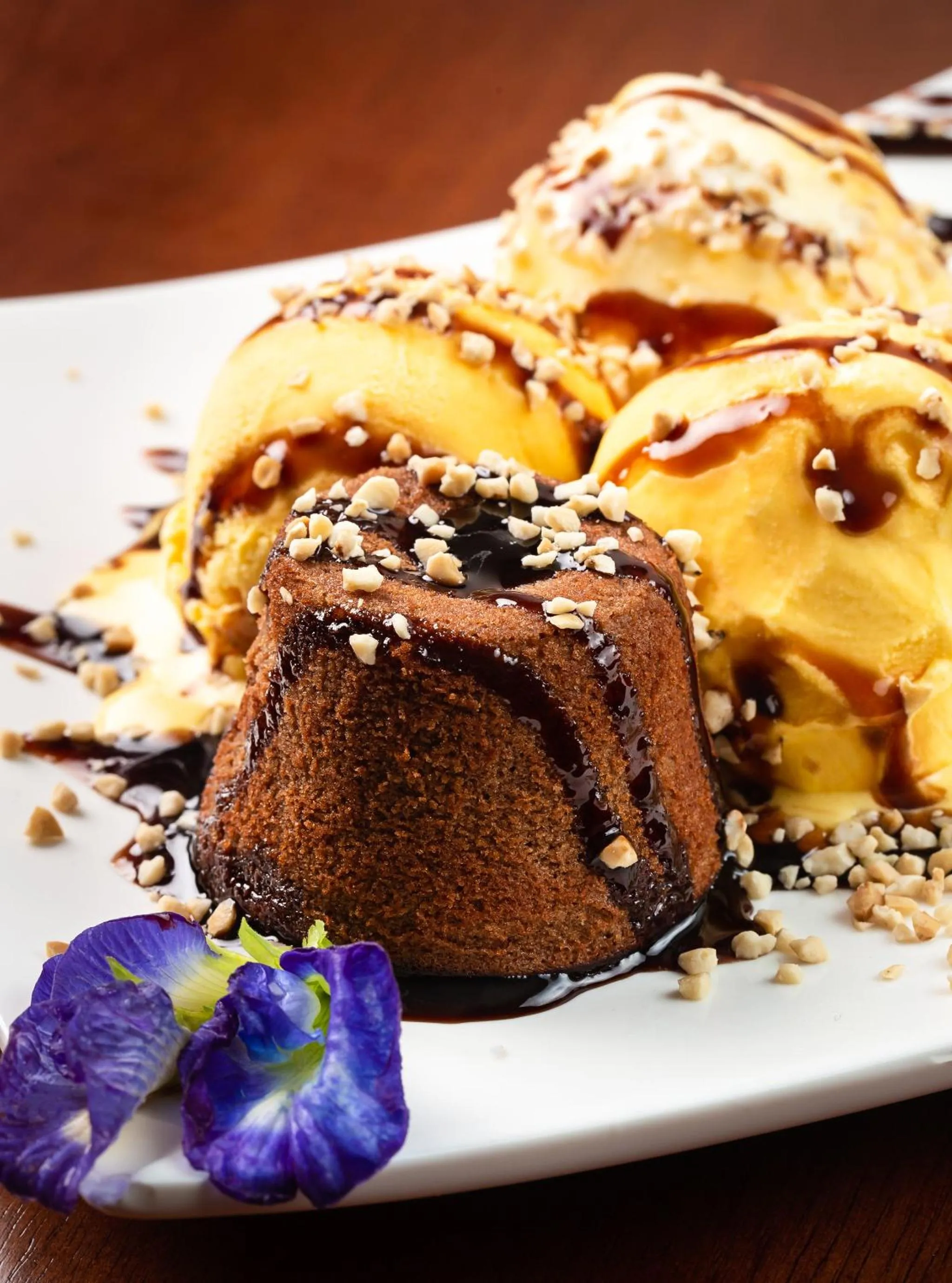 Restaurant/places to eat in WR Confort Hotel Campo Grande