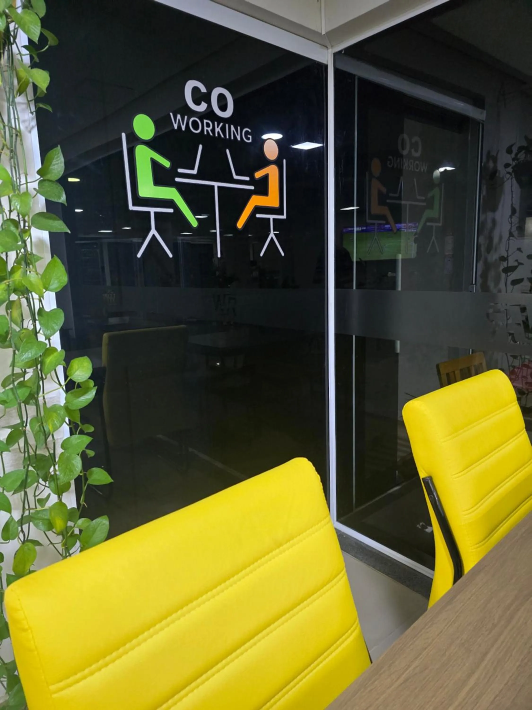 Business facilities in WR Confort Hotel Campo Grande