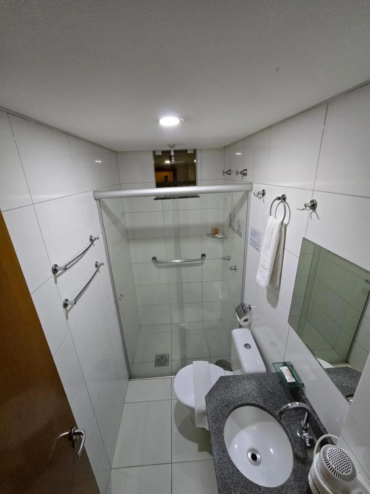 Bathroom in WR Confort Hotel Campo Grande