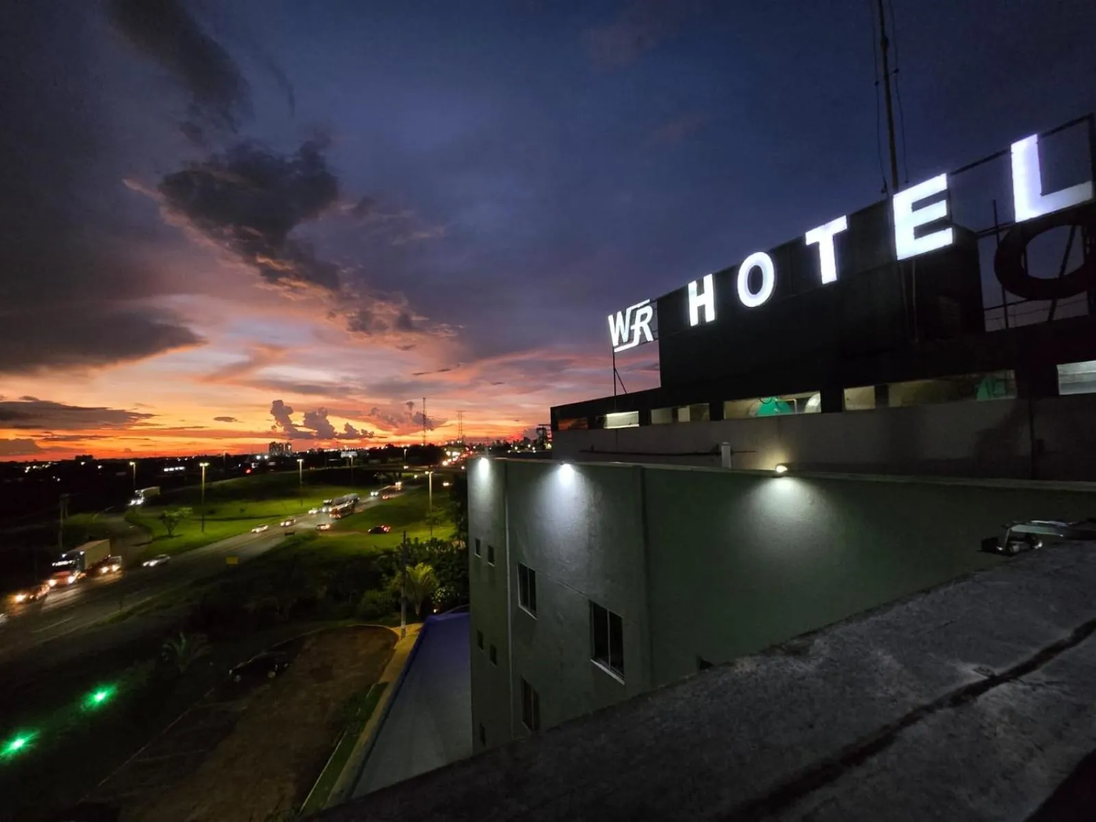 Street view in WR Confort Hotel Campo Grande