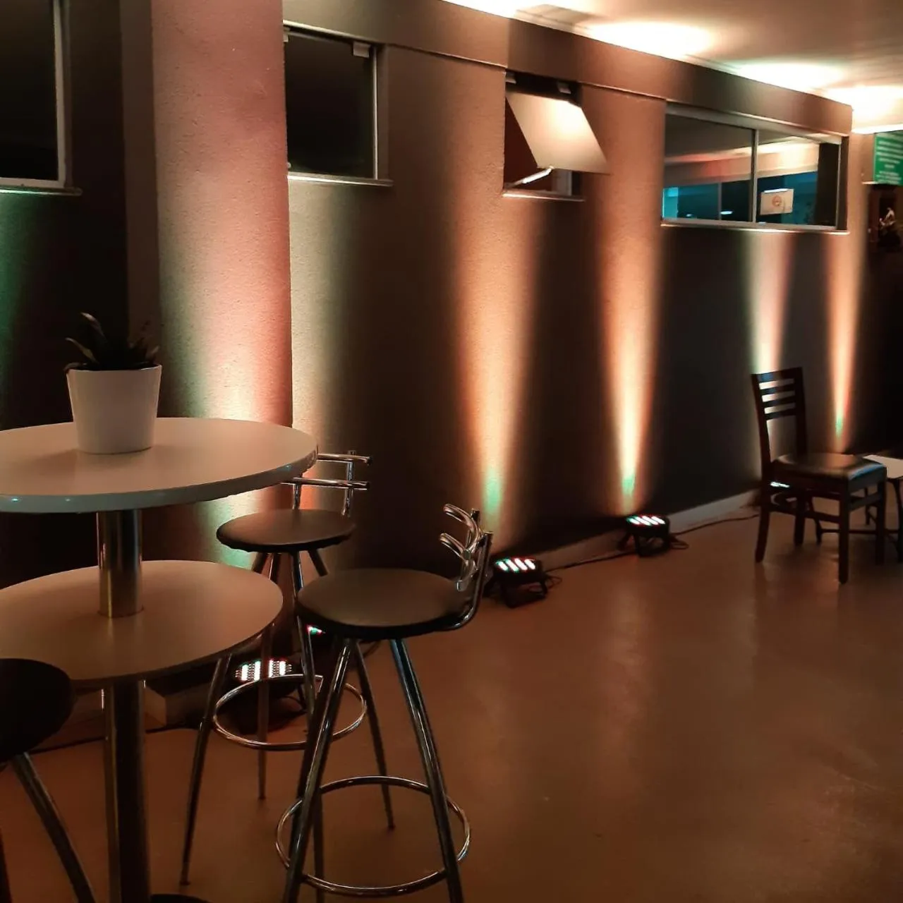 Property building in WR Confort Hotel Campo Grande