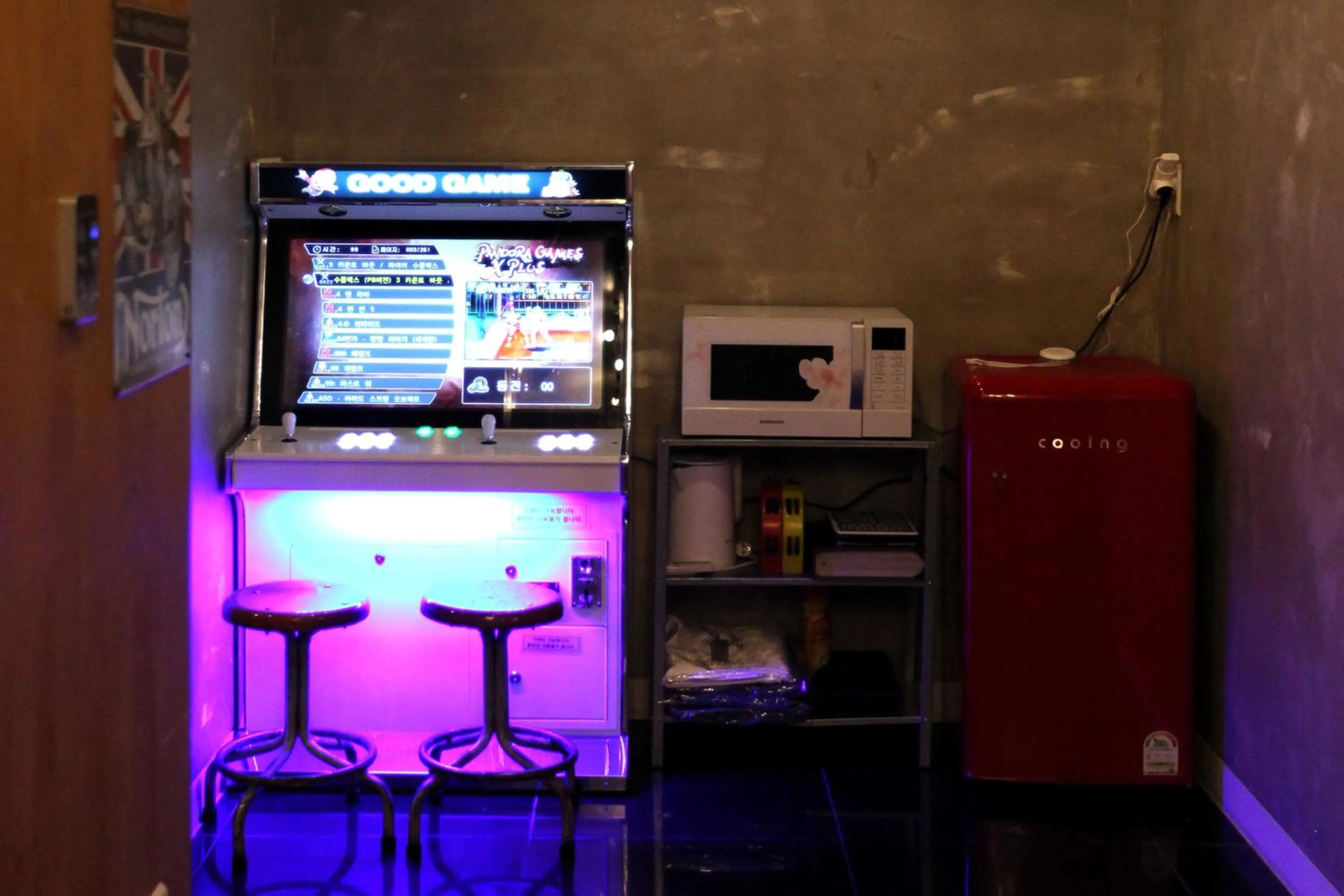 Area and facilities in Show Hotel