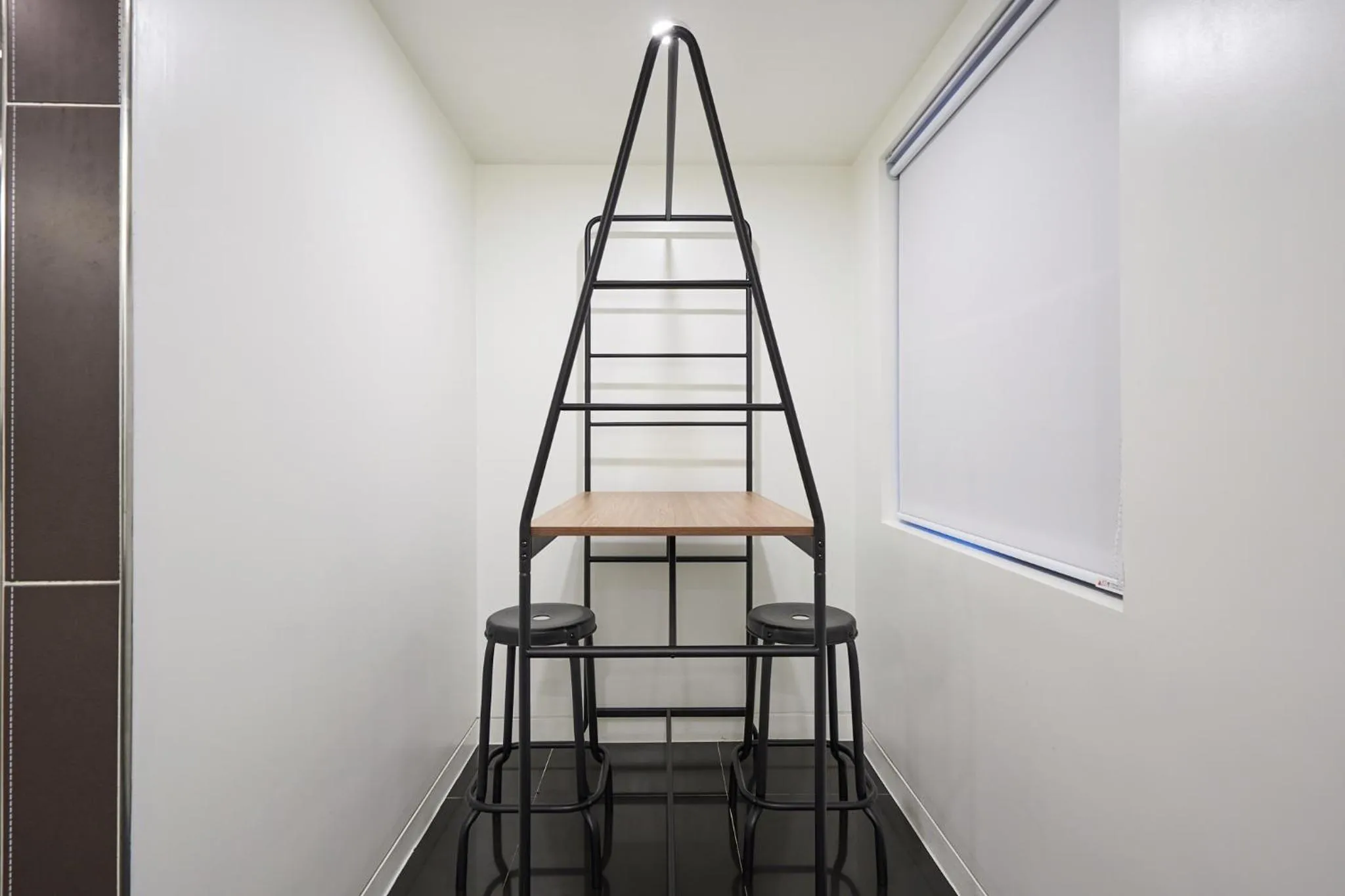 Photo of the whole room in Show Hotel