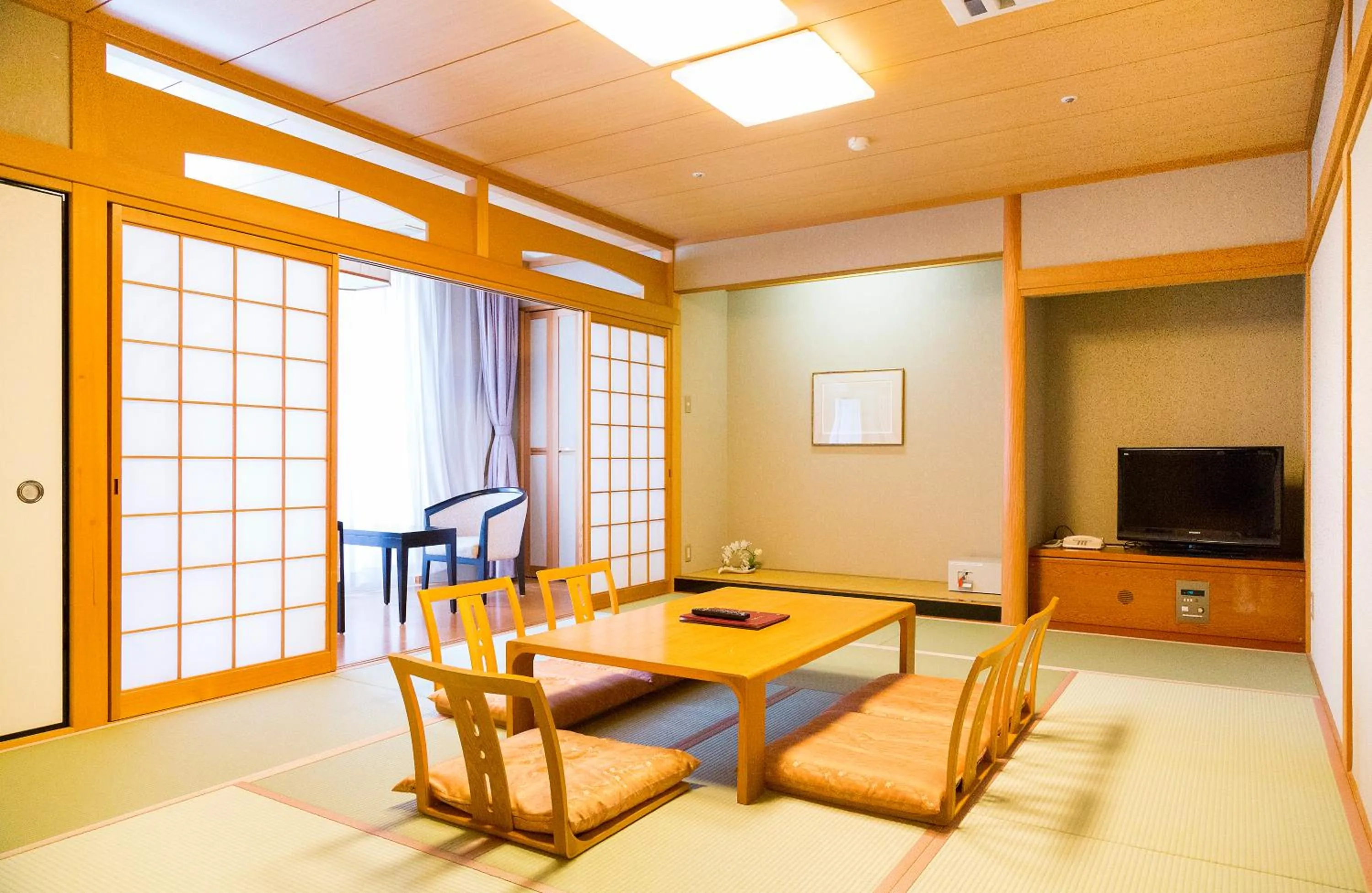 Photo of the whole room in Kobe Hotel Fruit Flower