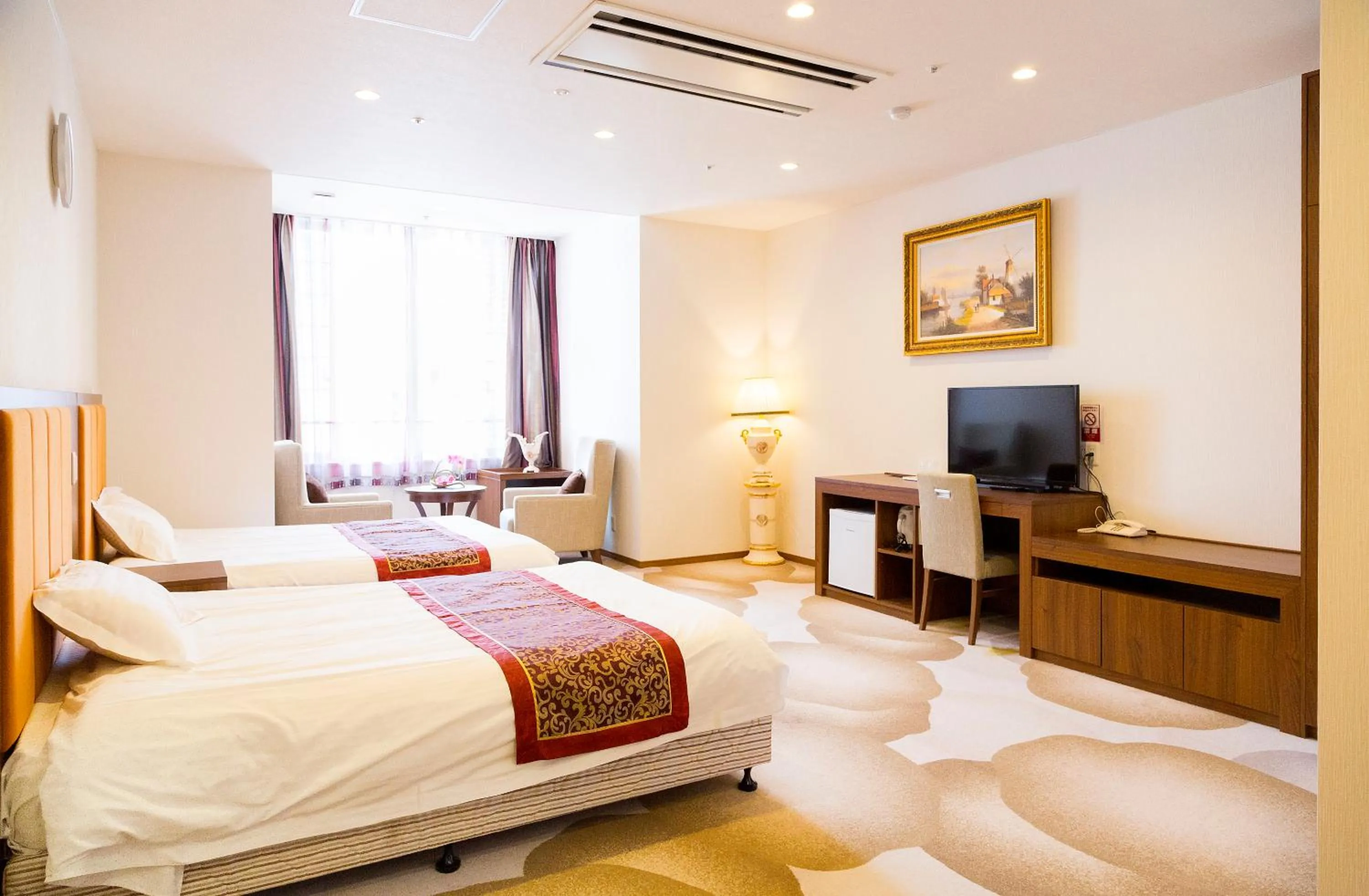 Bedroom, Bed in Kobe Hotel Fruit Flower