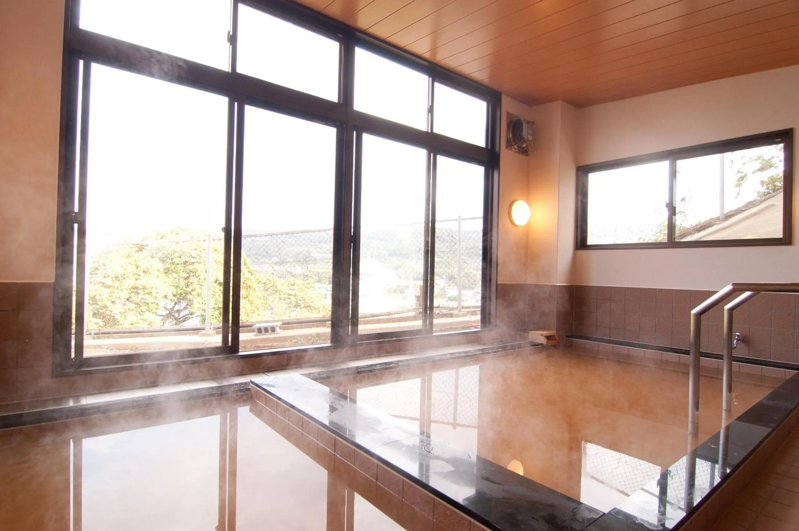 Hot Spring Bath in Ikijimaso