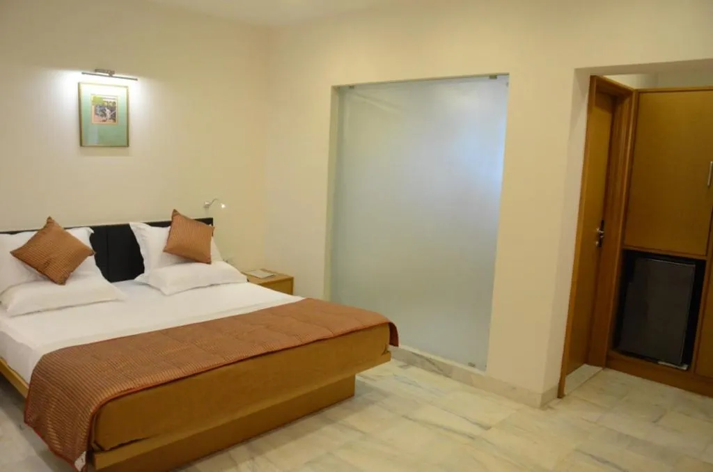 Bedroom, Bed in Hotel Yuvraj