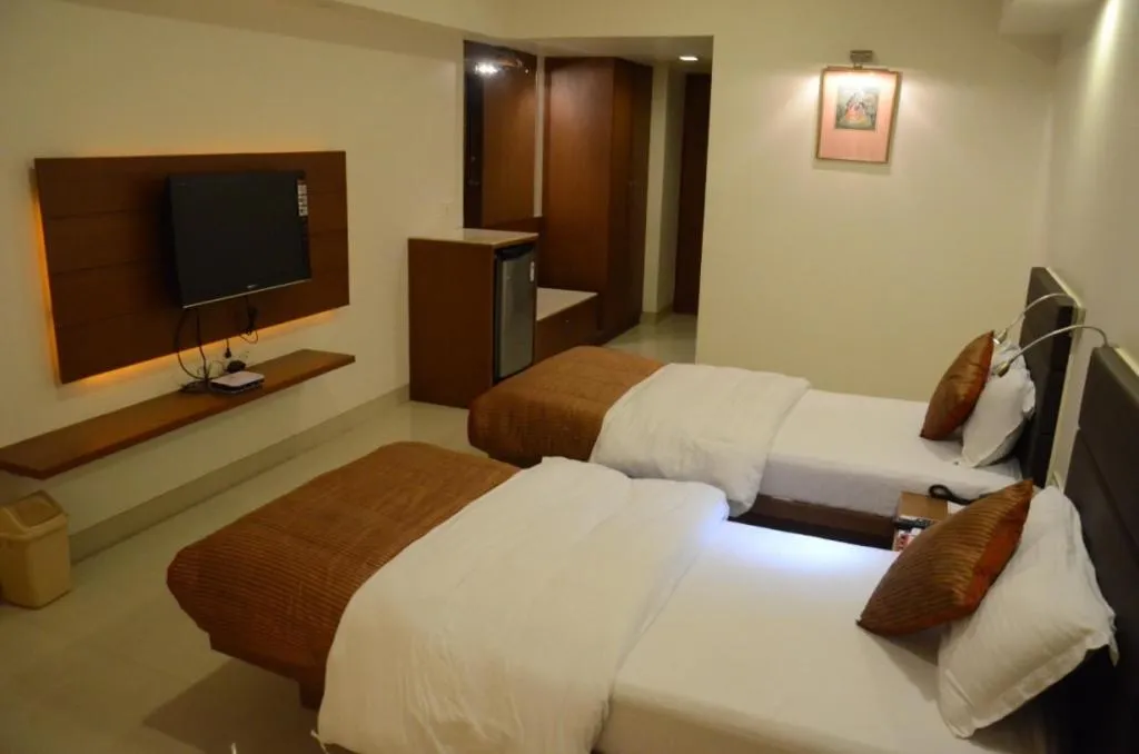 Bedroom, Bed in Hotel Yuvraj