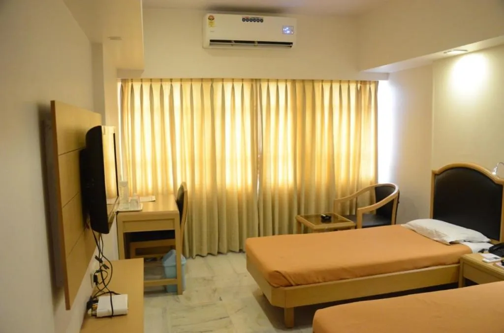 TV and multimedia, Bed in Hotel Yuvraj