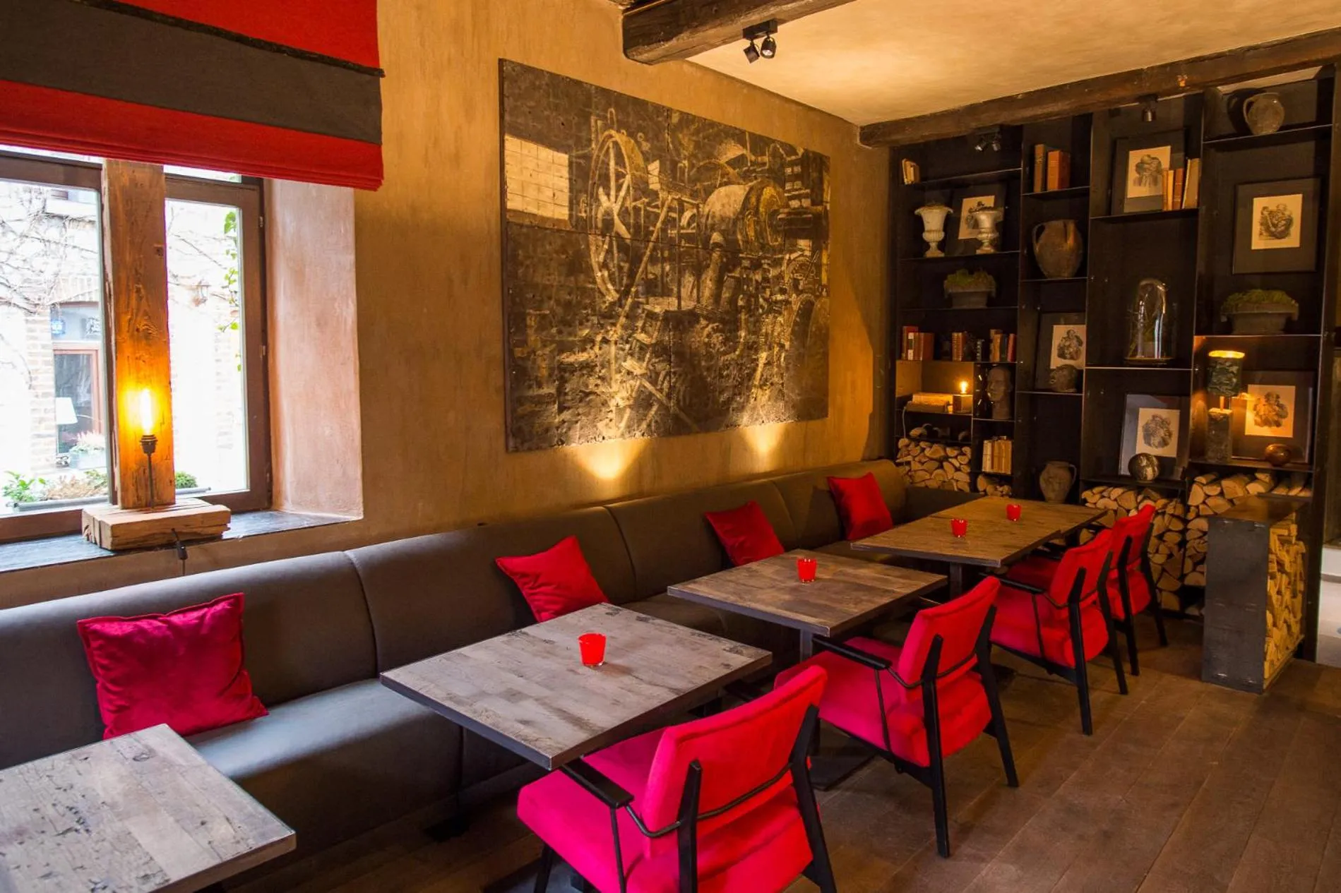 Lounge or bar in Hotel Victoria - Maison Caerdinael