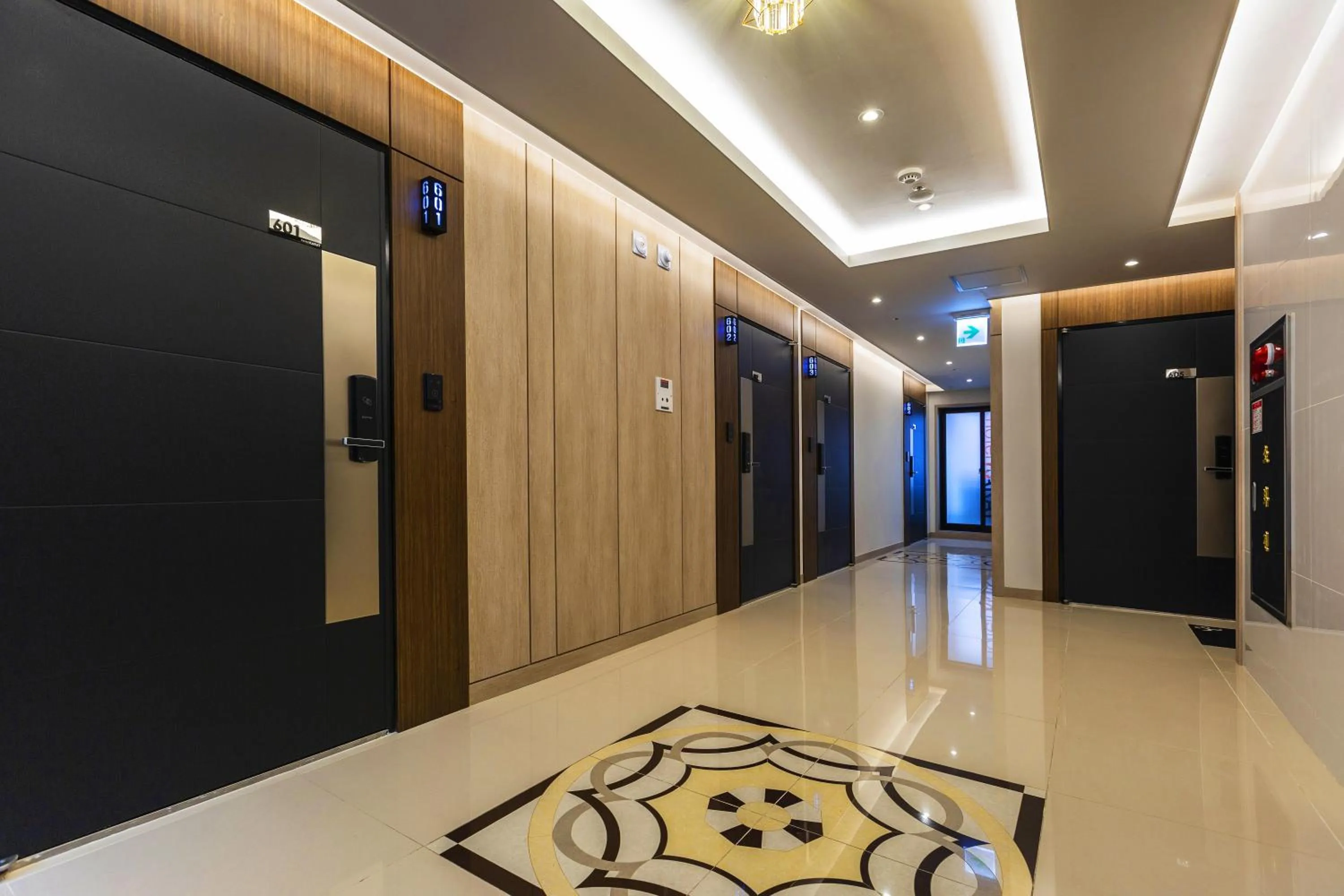 Property building in Choeup Karat Hotel