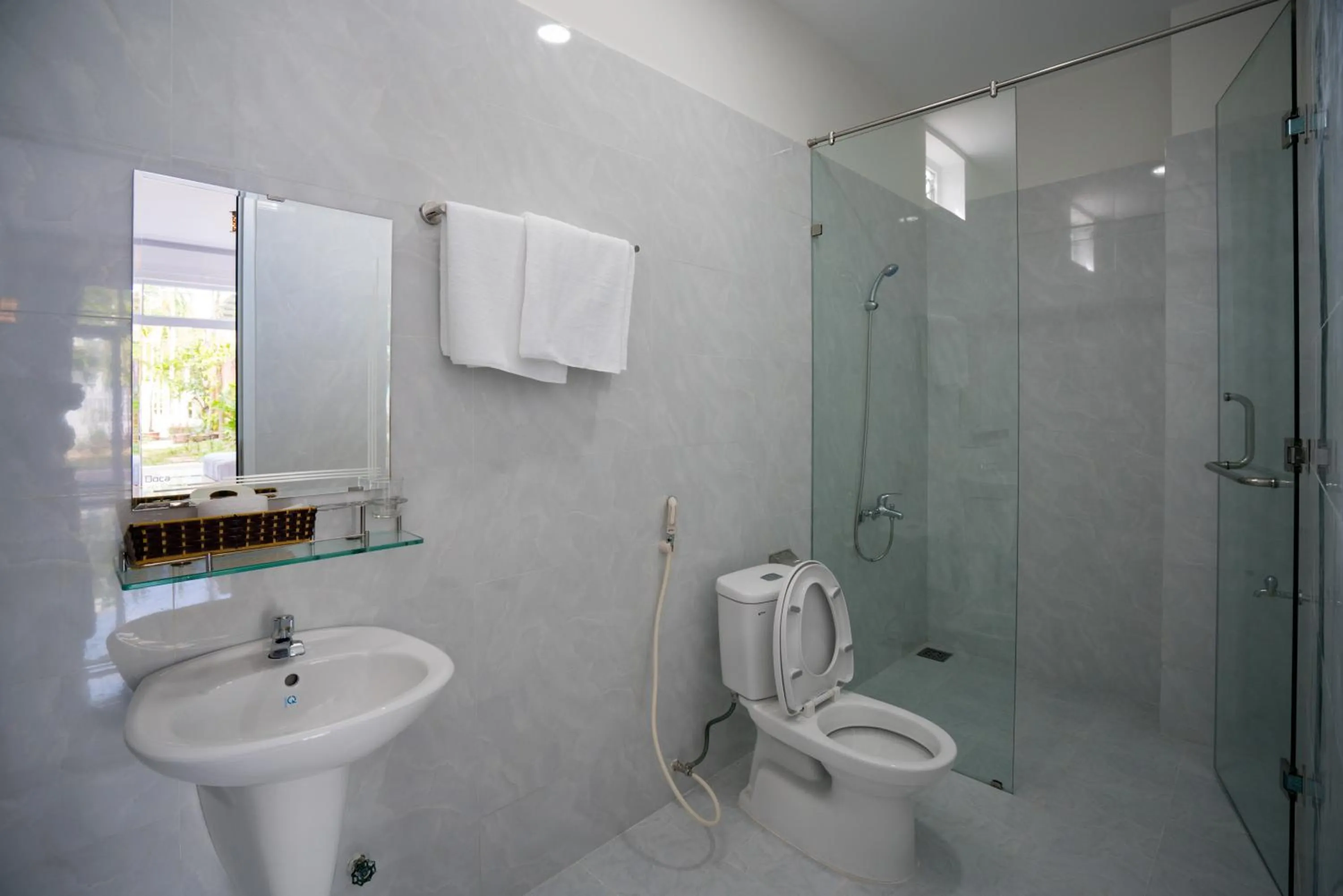 Shower in Oleander Garden Homestay