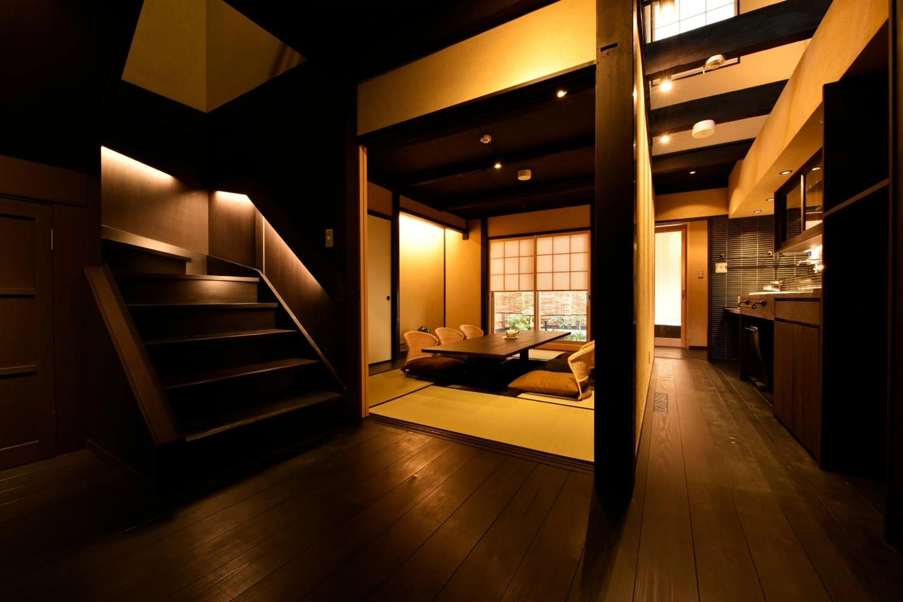 Living room, Bed in Kuraya Kamigojocho