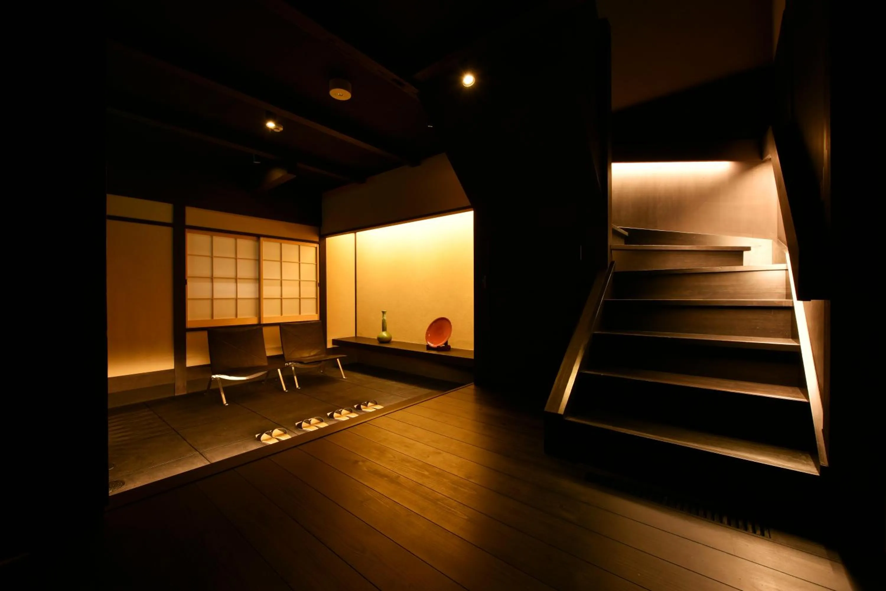 Area and facilities in Kuraya Kamigojocho