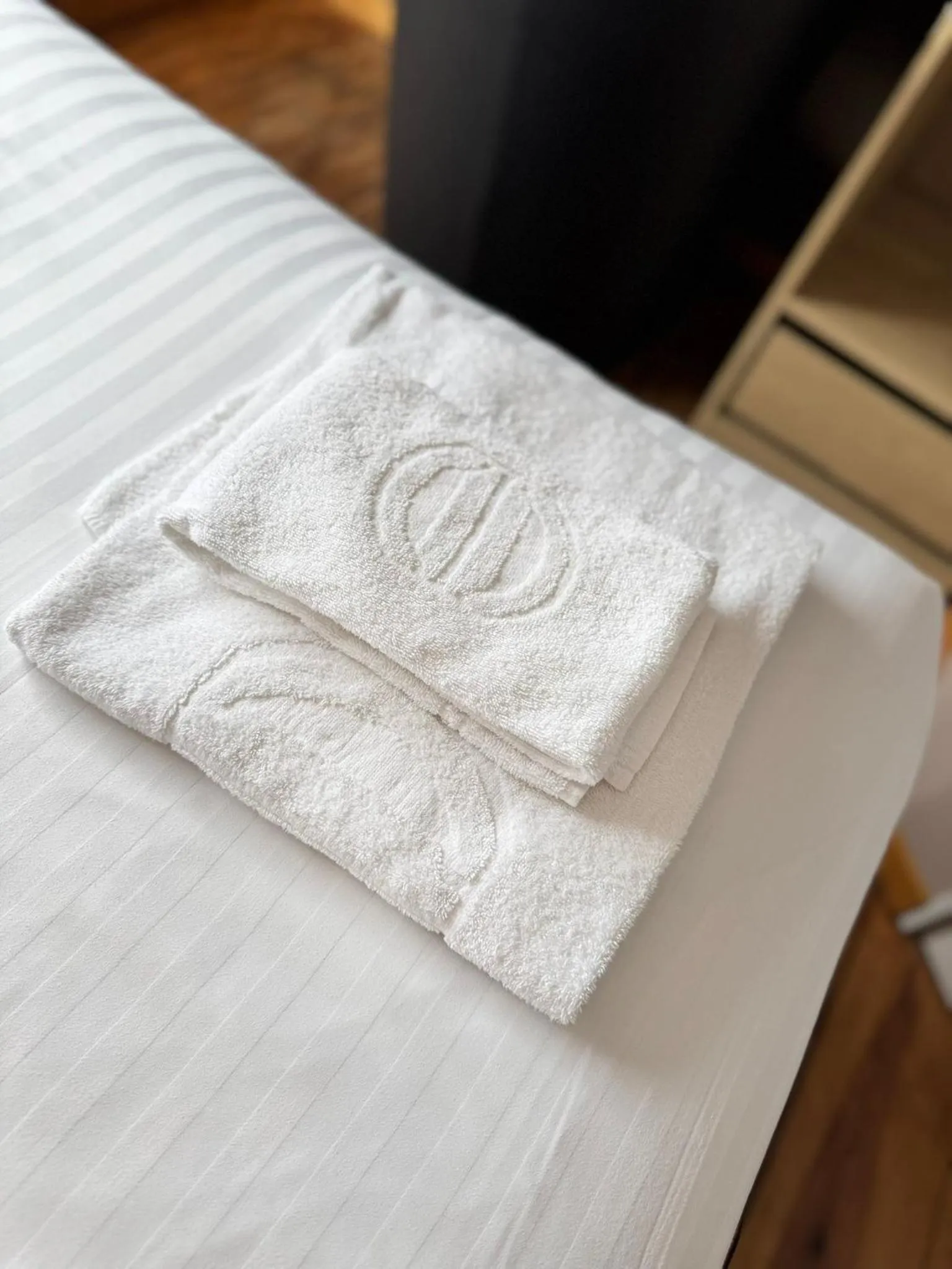 Bed in Family Hôtel