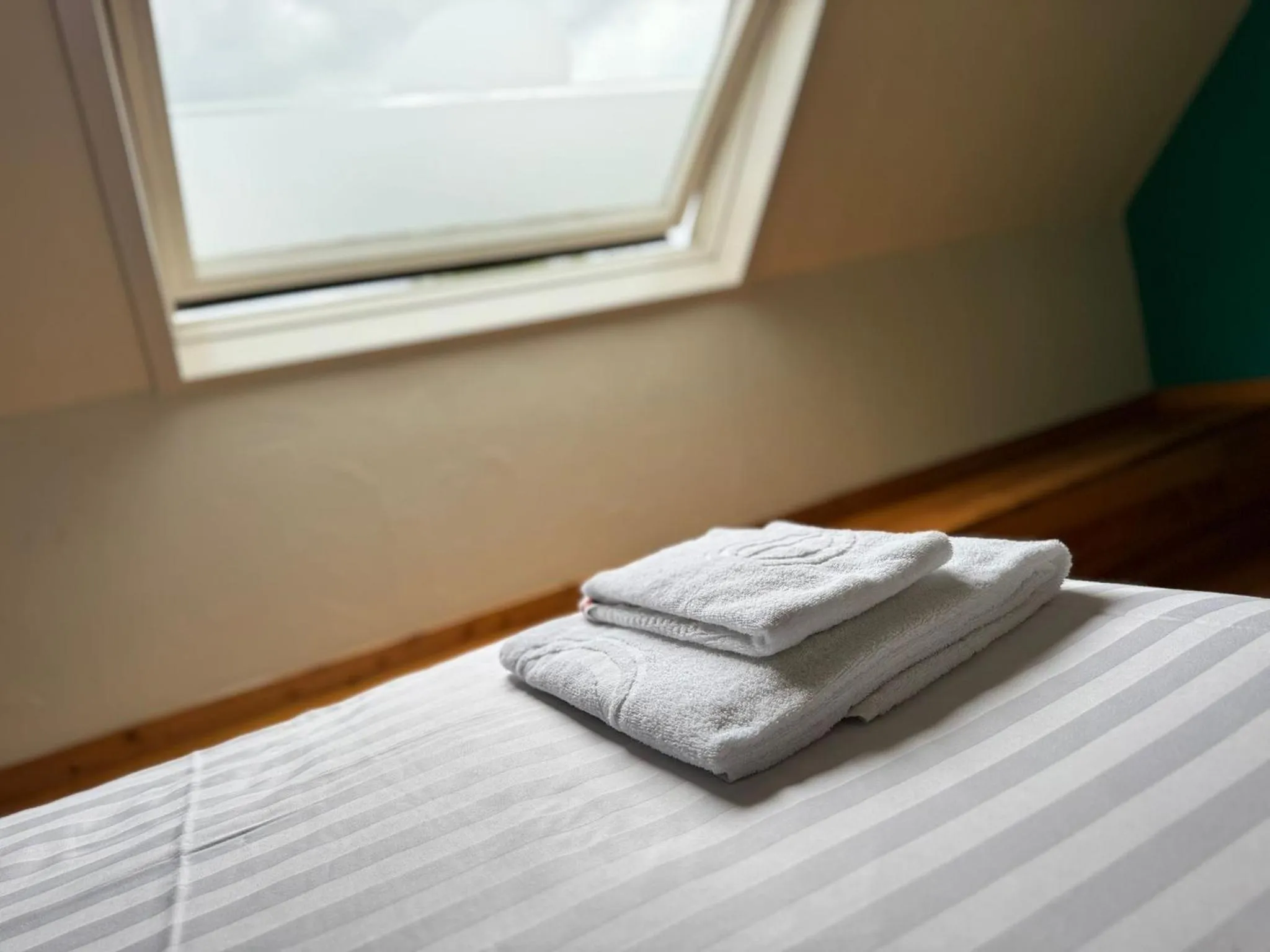 Bed in Family Hôtel