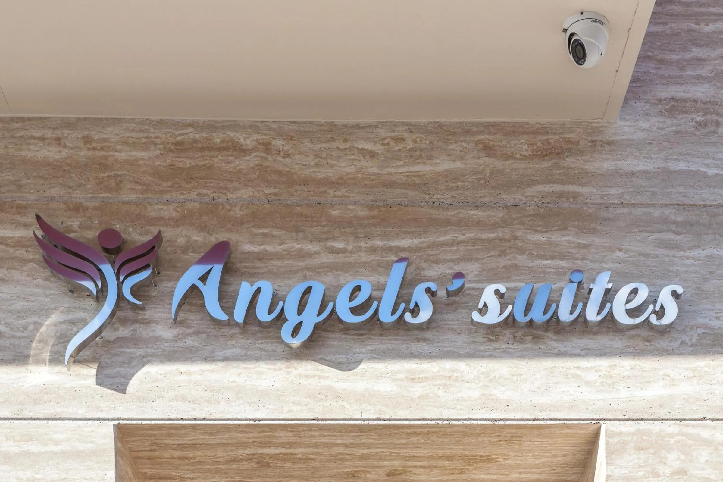 Facade/entrance in Angels Suites