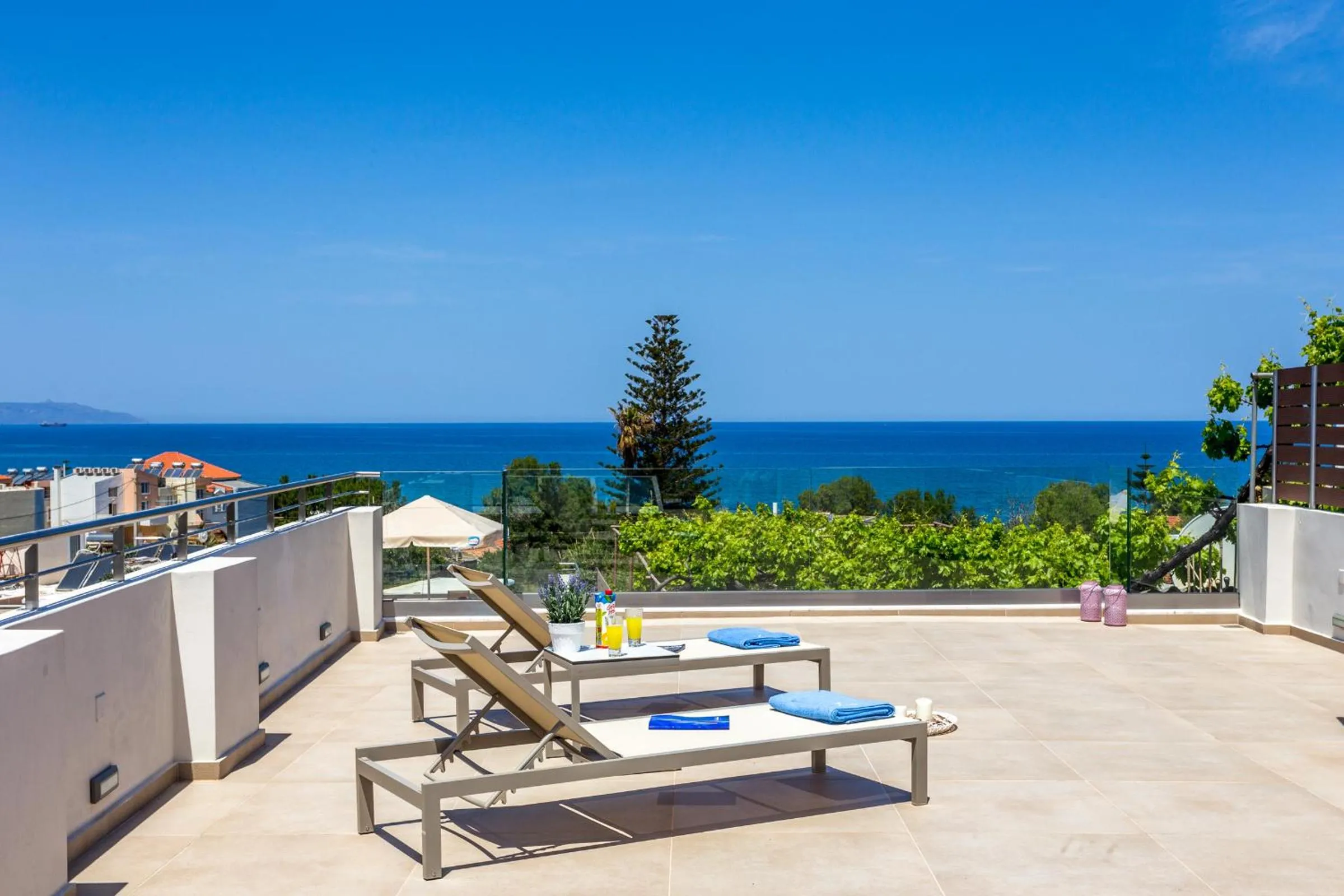 Day in Angels Suites