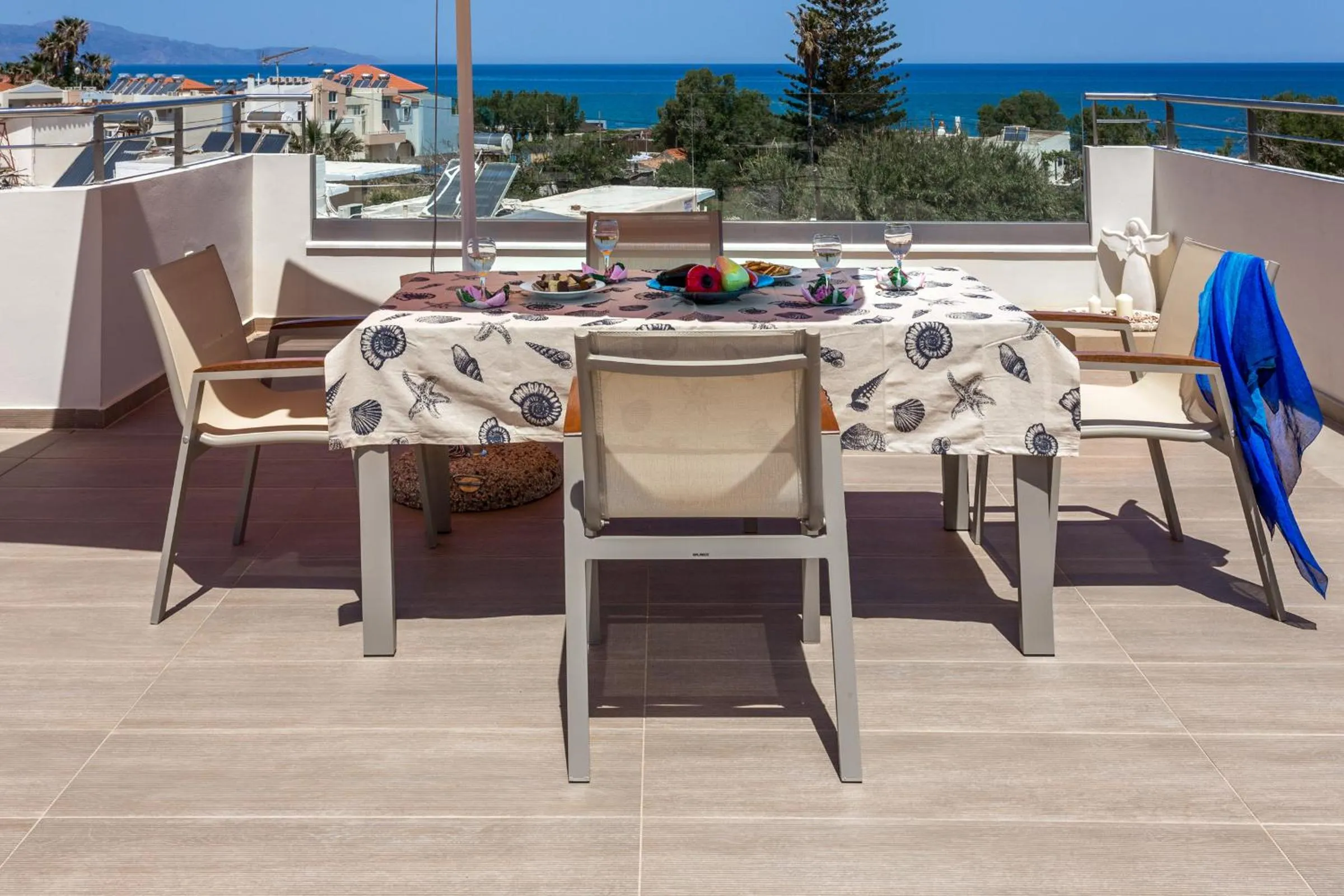 Day in Angels Suites