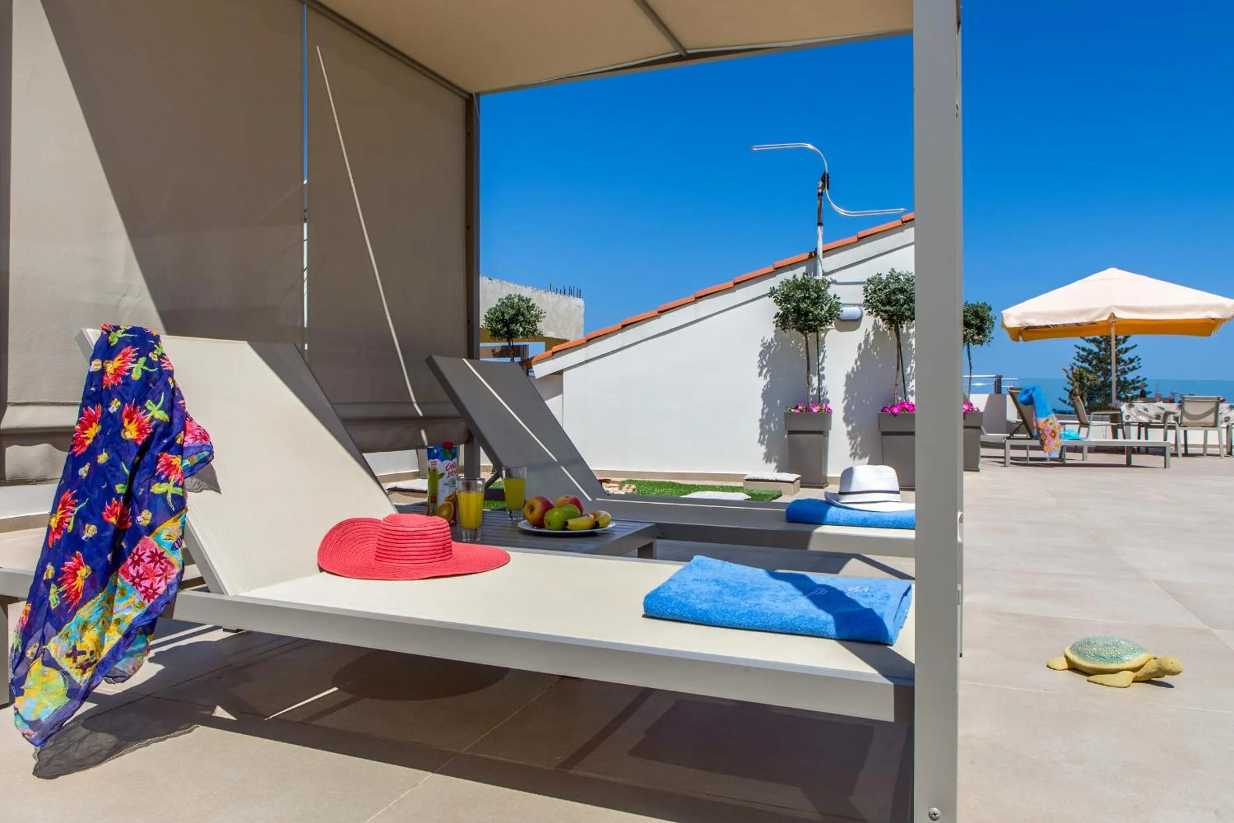 Day in Angels Suites