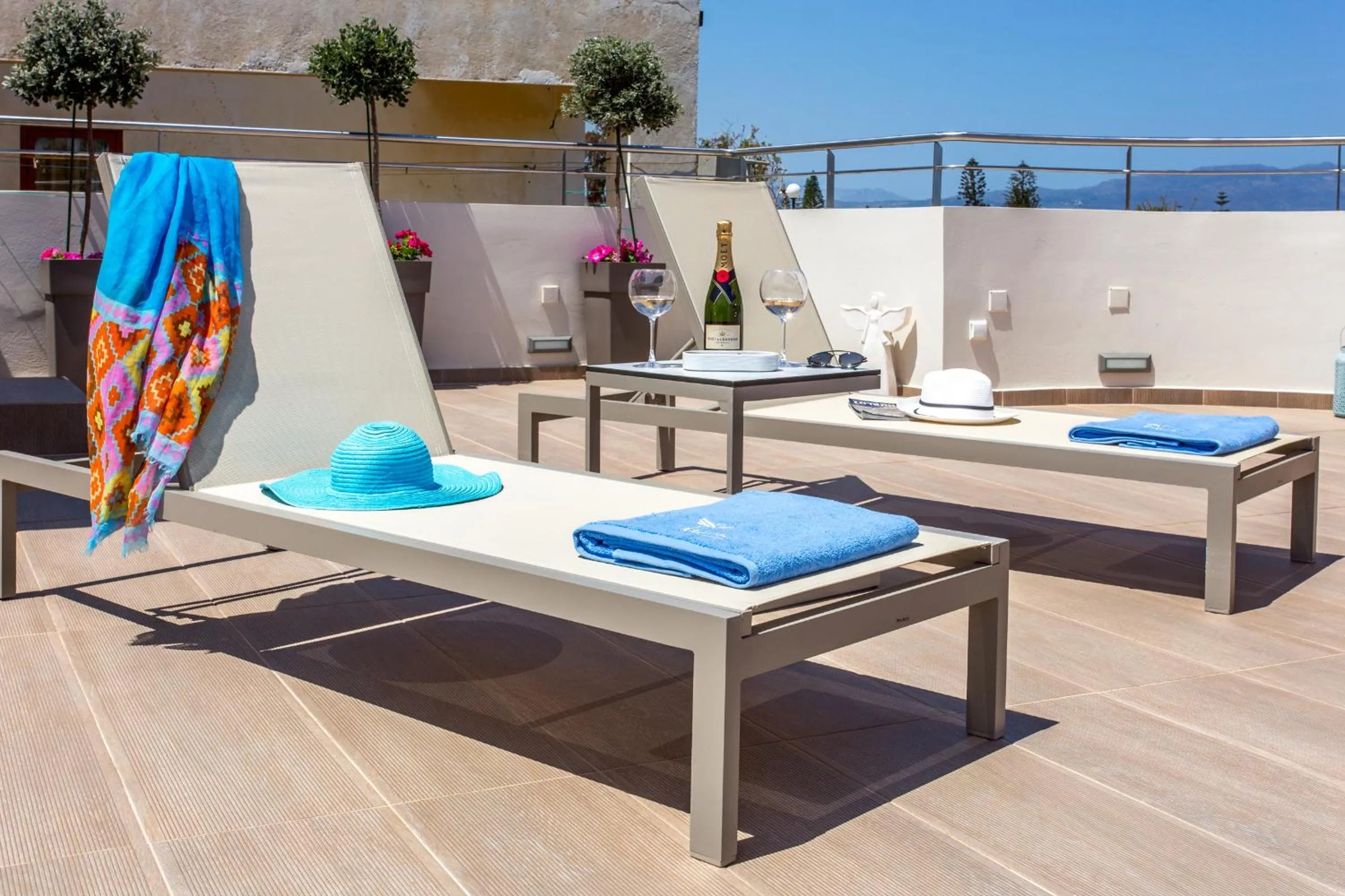 Day in Angels Suites