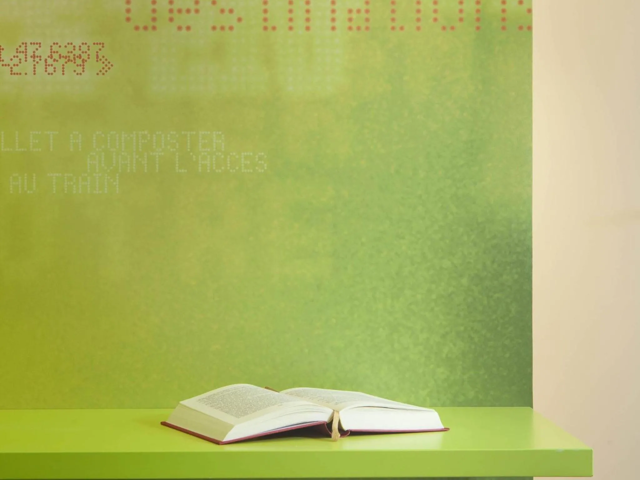 Bedroom in ibis Styles Vannes Gare Centre