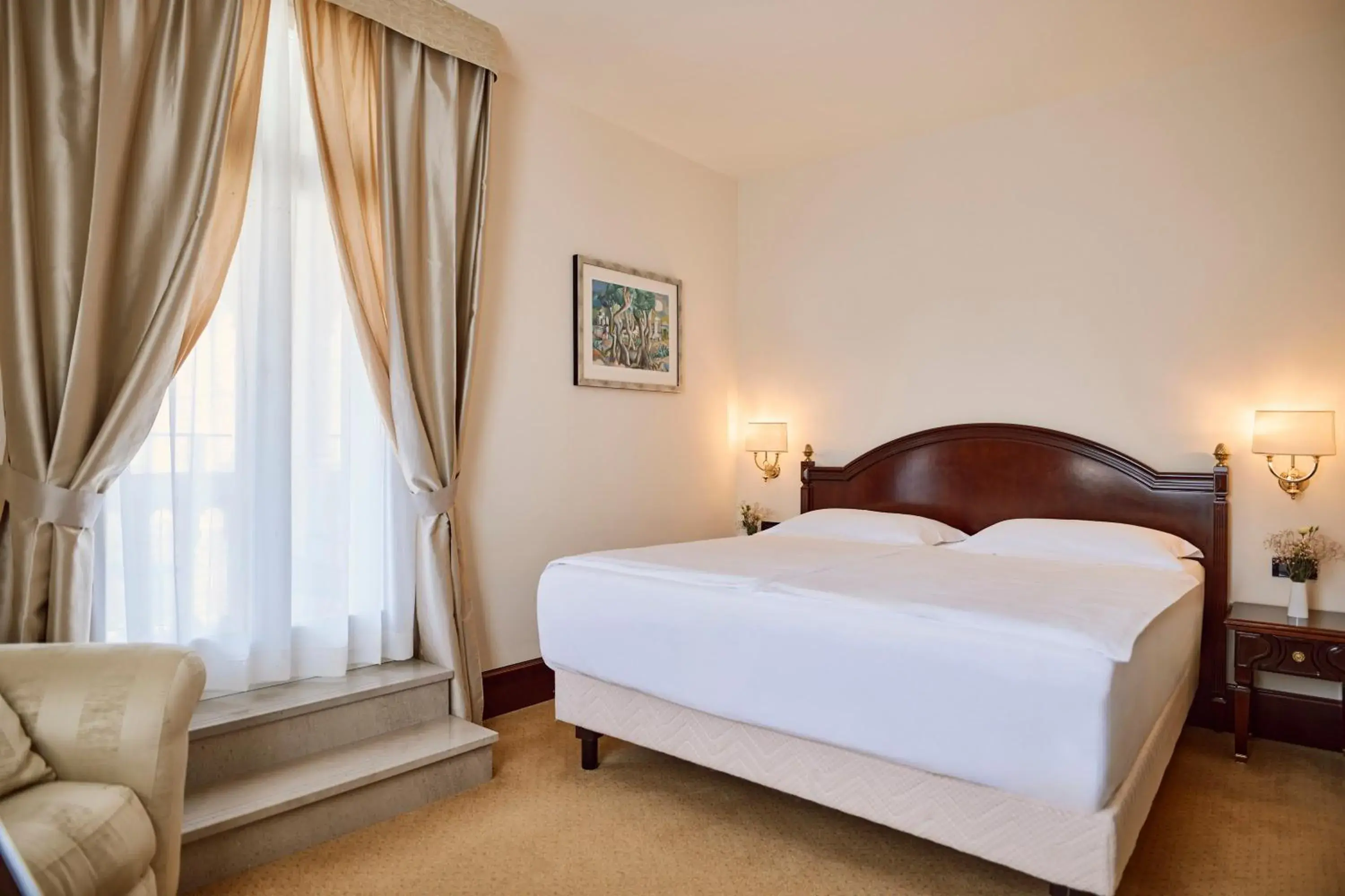 Deluxe Double Room with Sea View and Balcony - single occupancy in Arbiana Heritage Hotel Deluxe Double Room with Sea View and Balcony - single occupancy in Arbiana Heritage Hotel