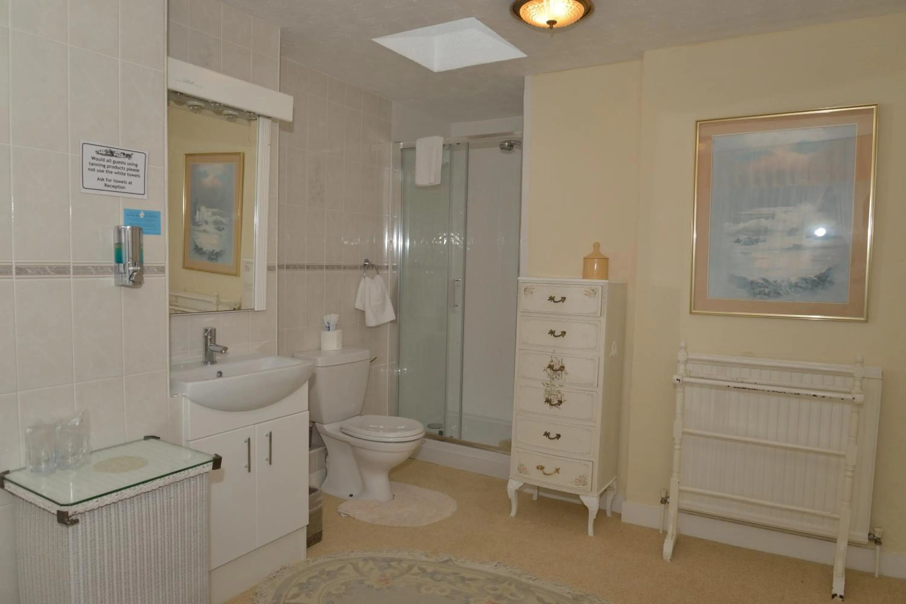 Photo of the whole room in The Inglenook Hotel