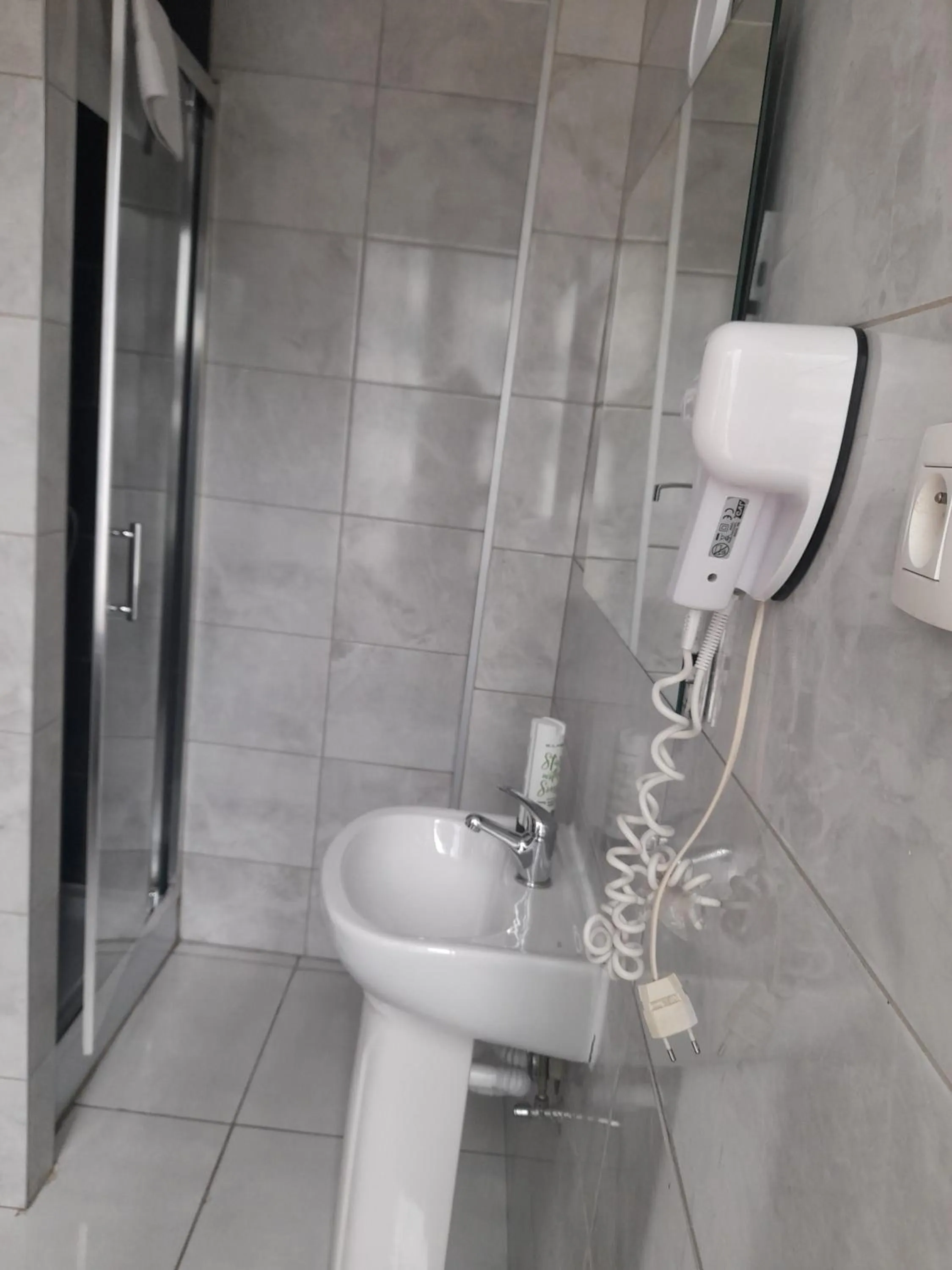 Bathroom in Hotel Albergo