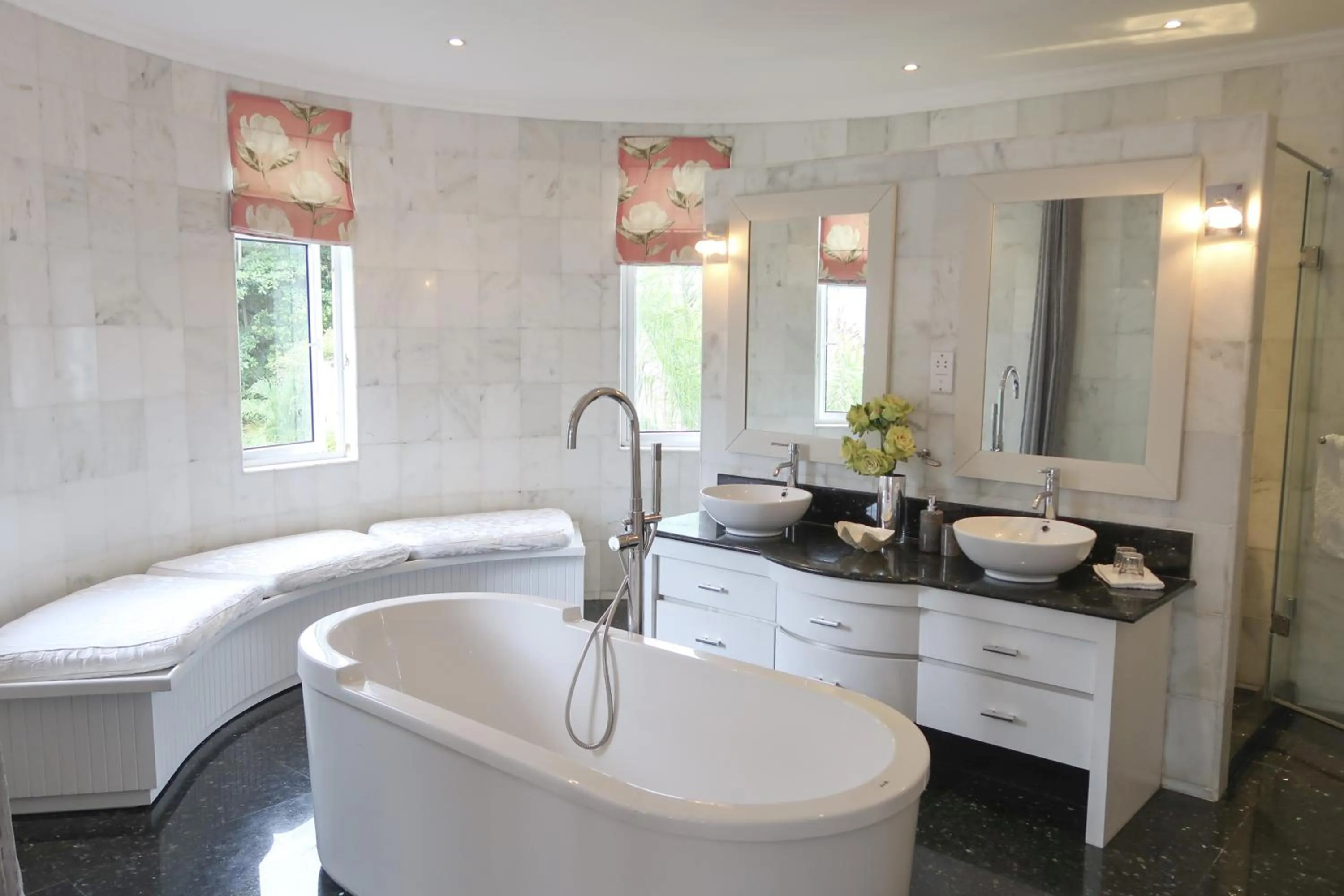 Hot Tub in Chateau Elysium