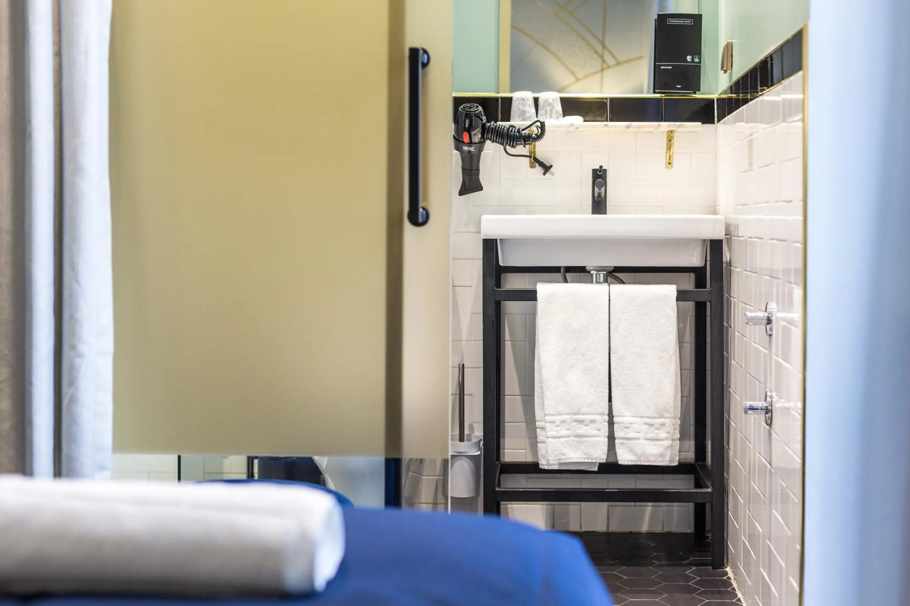 Bathroom, Bed in The Lift Boutique Hotel by RIDAN Hotels