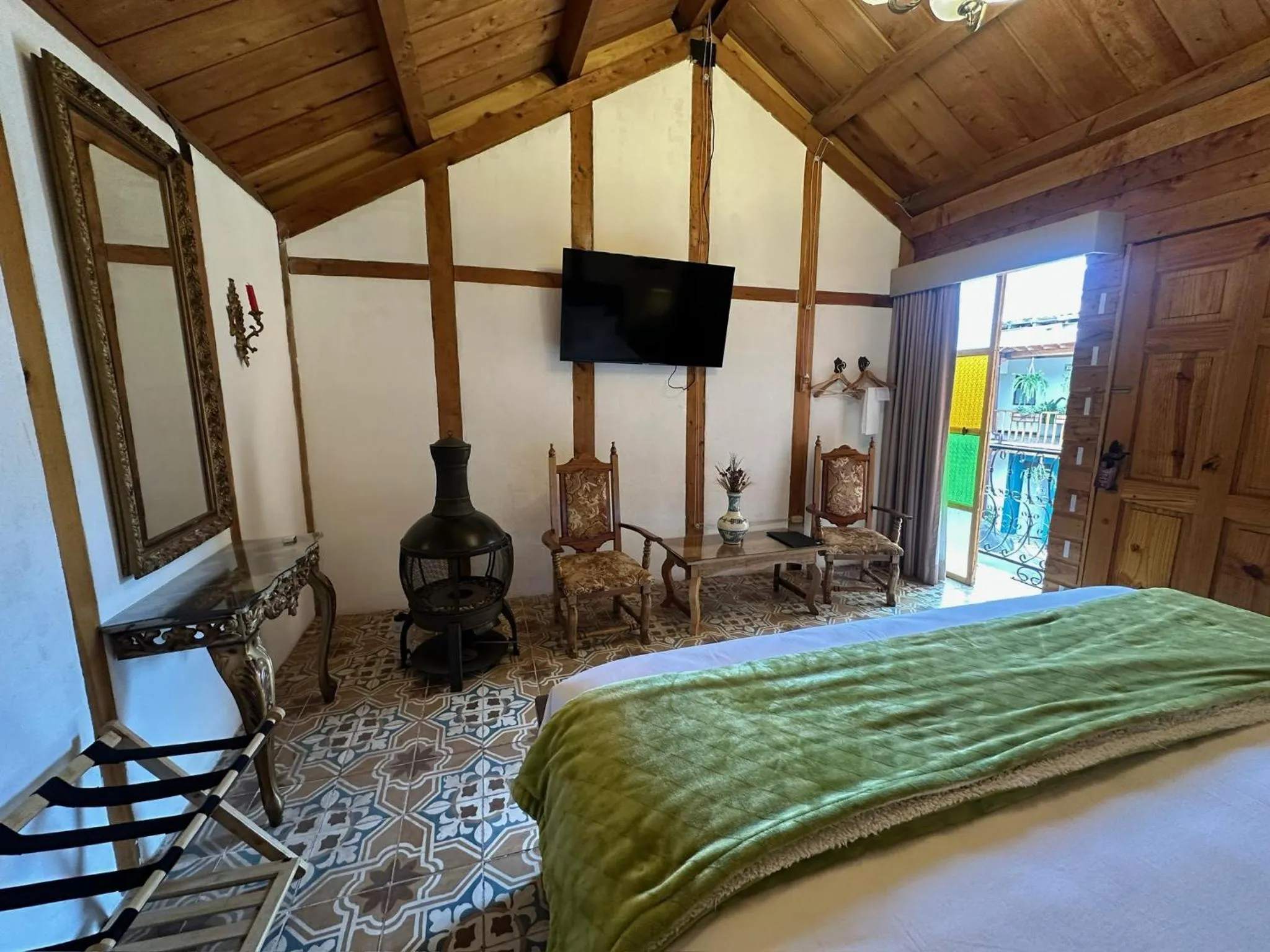 fireplace, Bed in Casa Morasan Hotel-Boutique