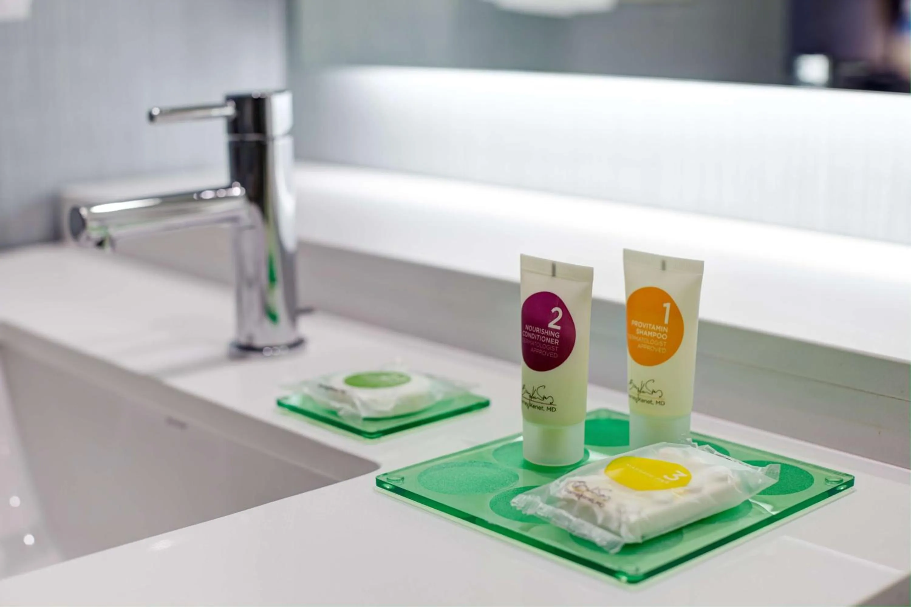 Bathroom in Hyatt Place Madison/Verona