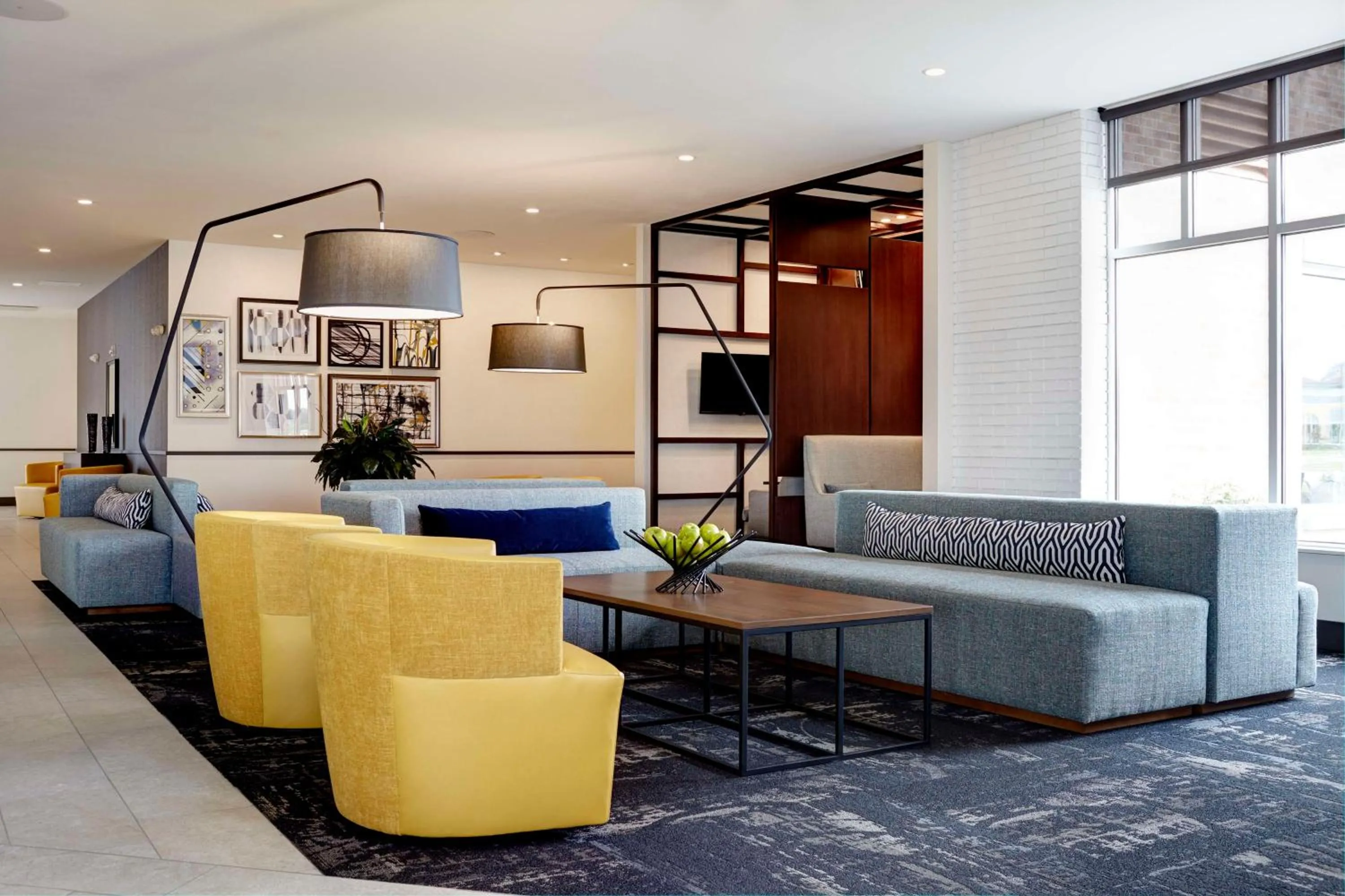 Lobby or reception in Hyatt Place Madison/Verona