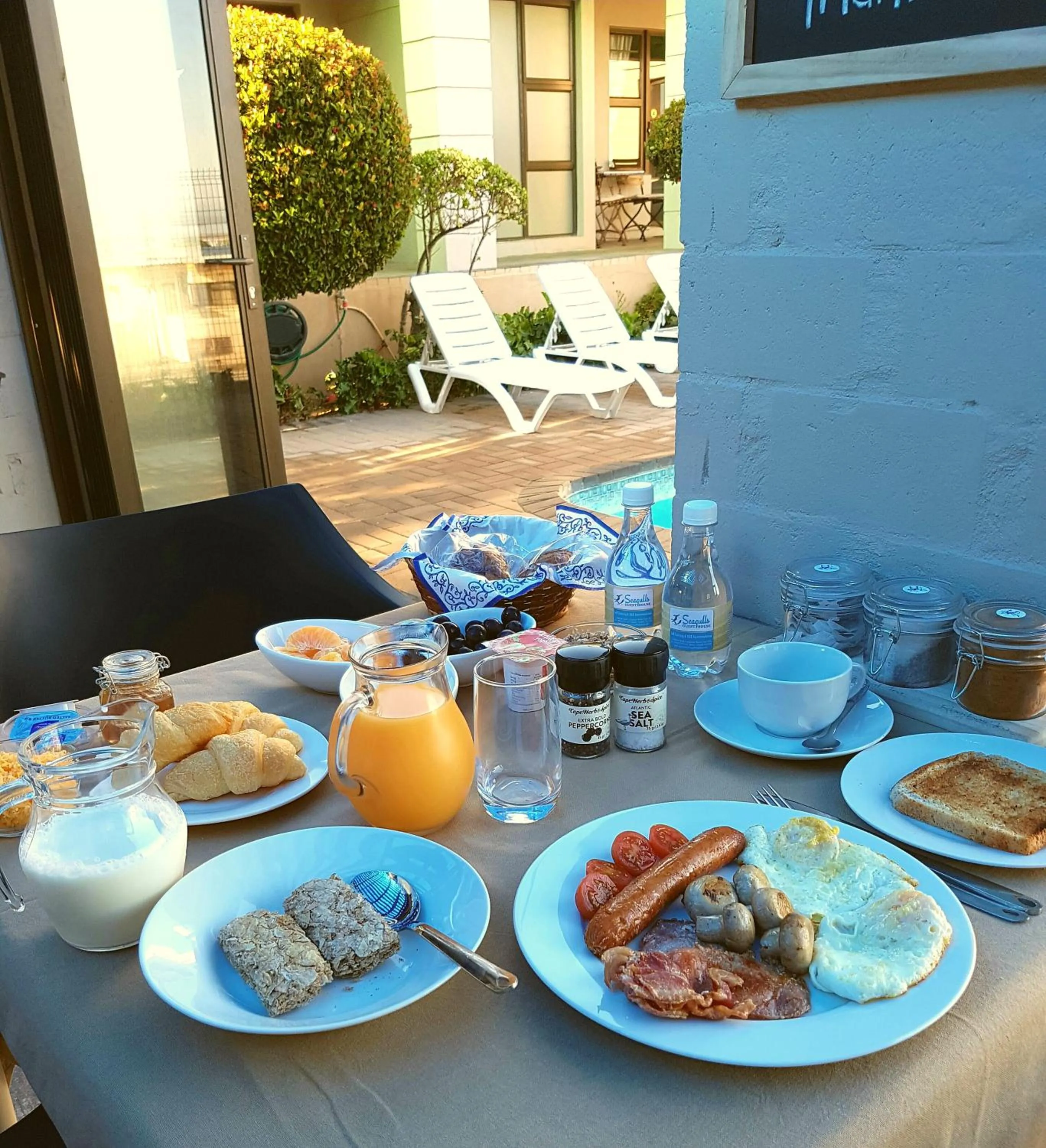Breakfast in Seagulls Guest House