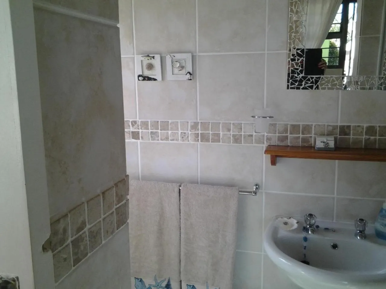 Bathroom in Seagulls Guest House