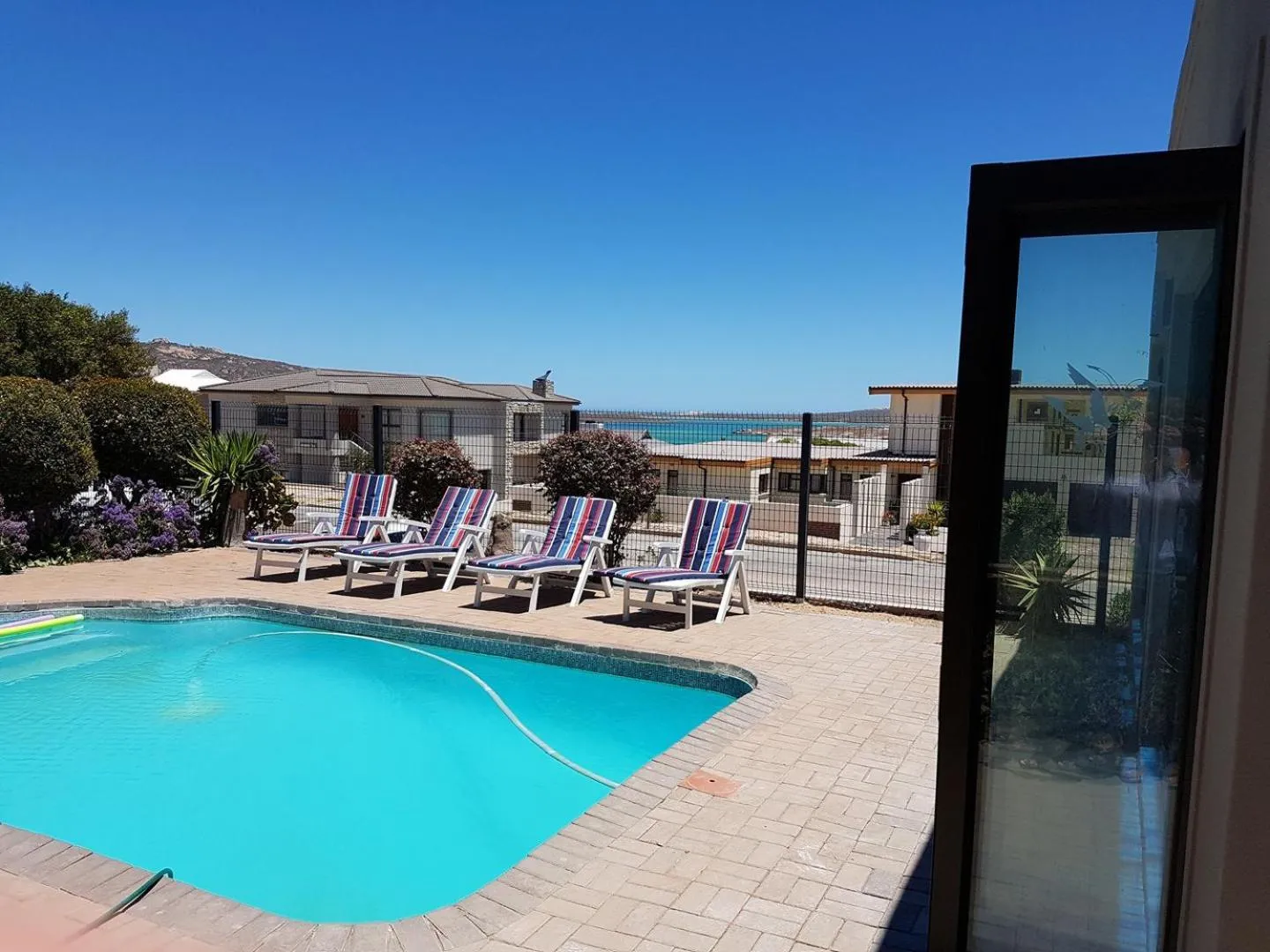 Swimming pool in Seagulls Guest House