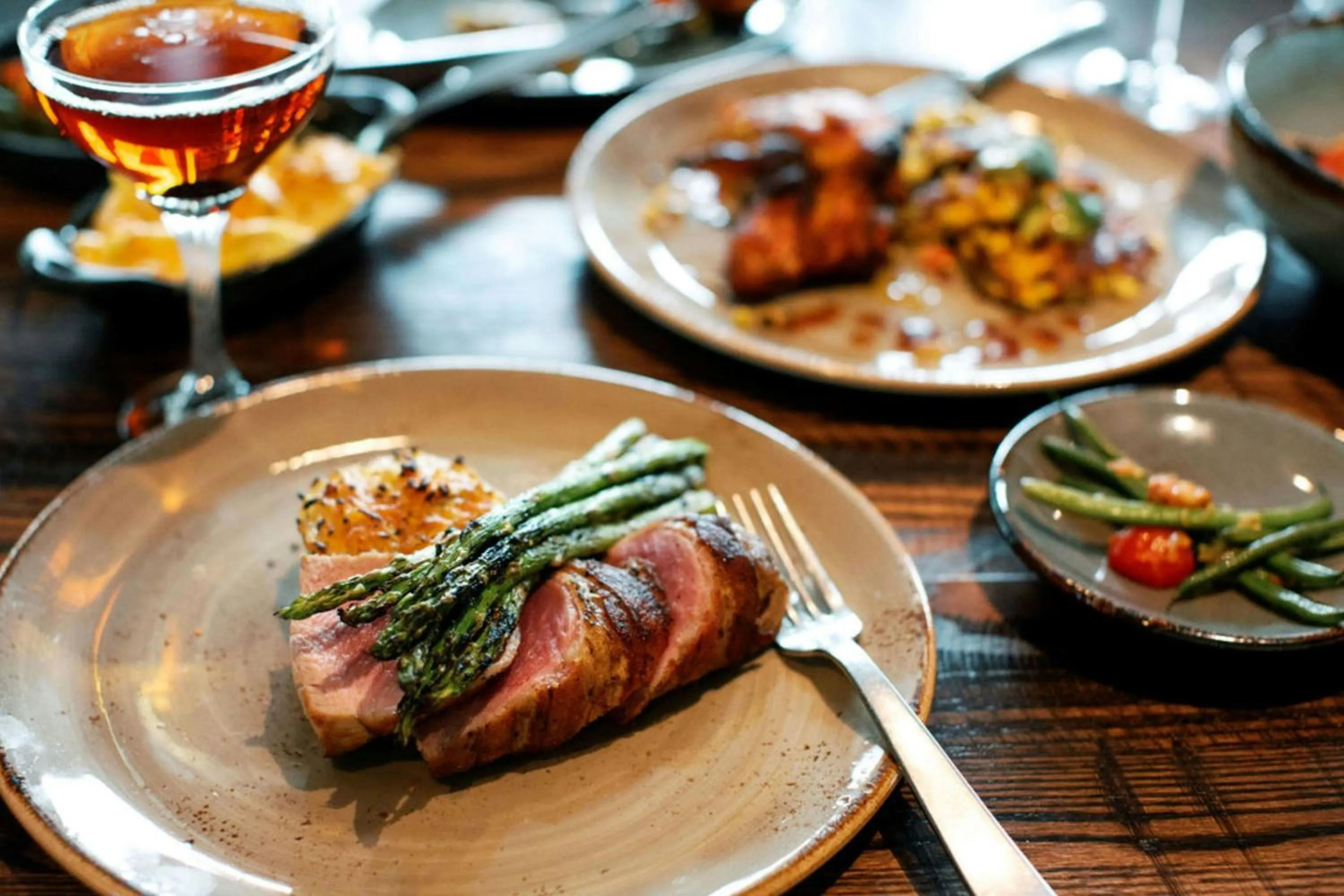 Restaurant/places to eat in The Stella Hotel, Autograph Collection