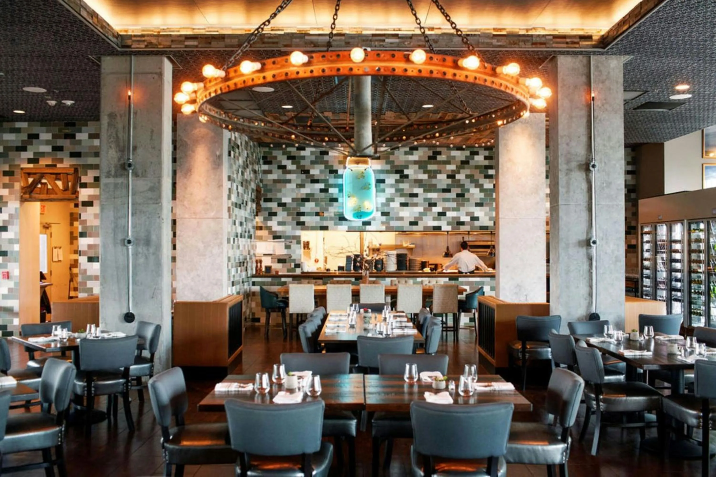 Restaurant/places to eat in The Stella Hotel, Autograph Collection