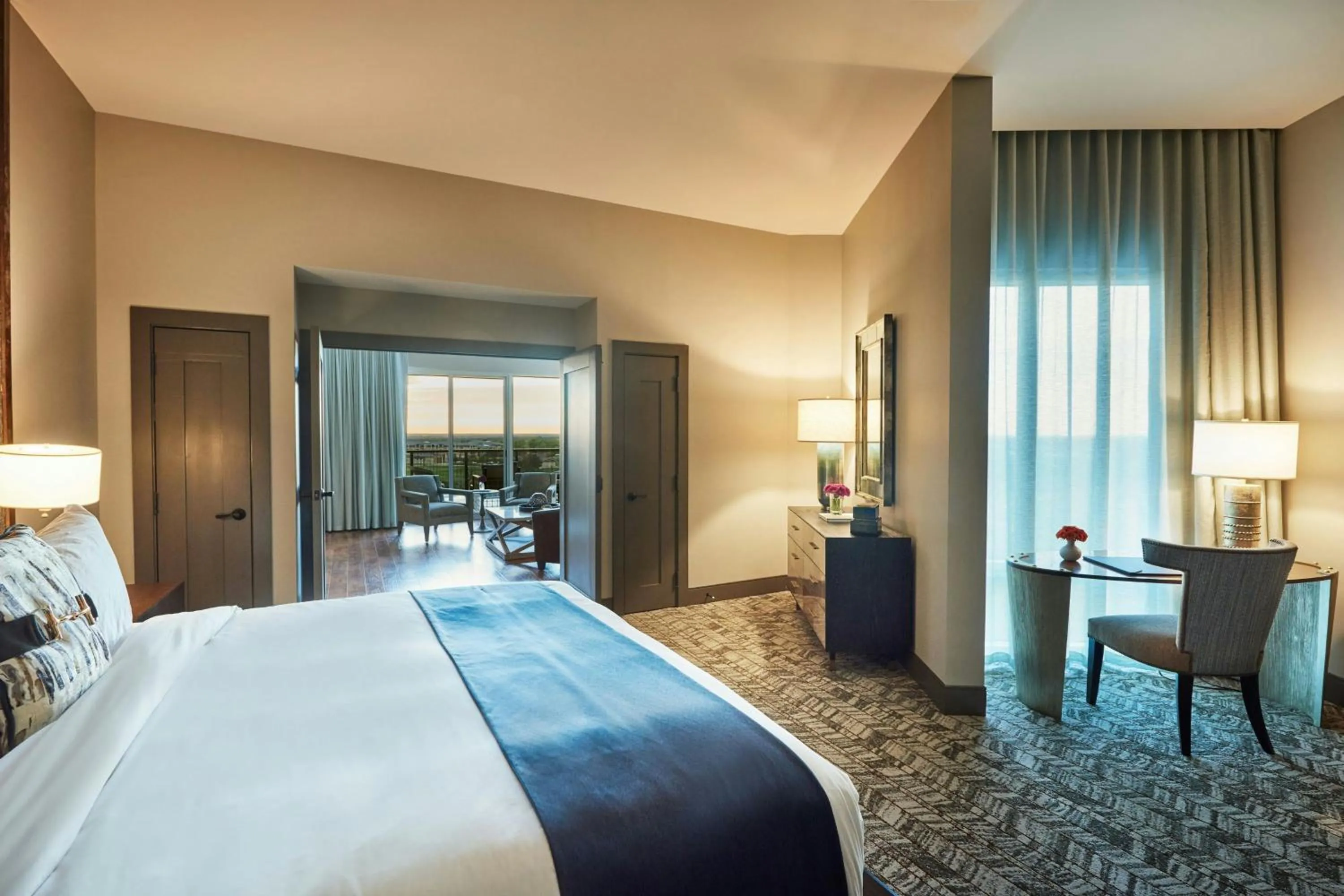 Bedroom, Bed in The Stella Hotel, Autograph Collection