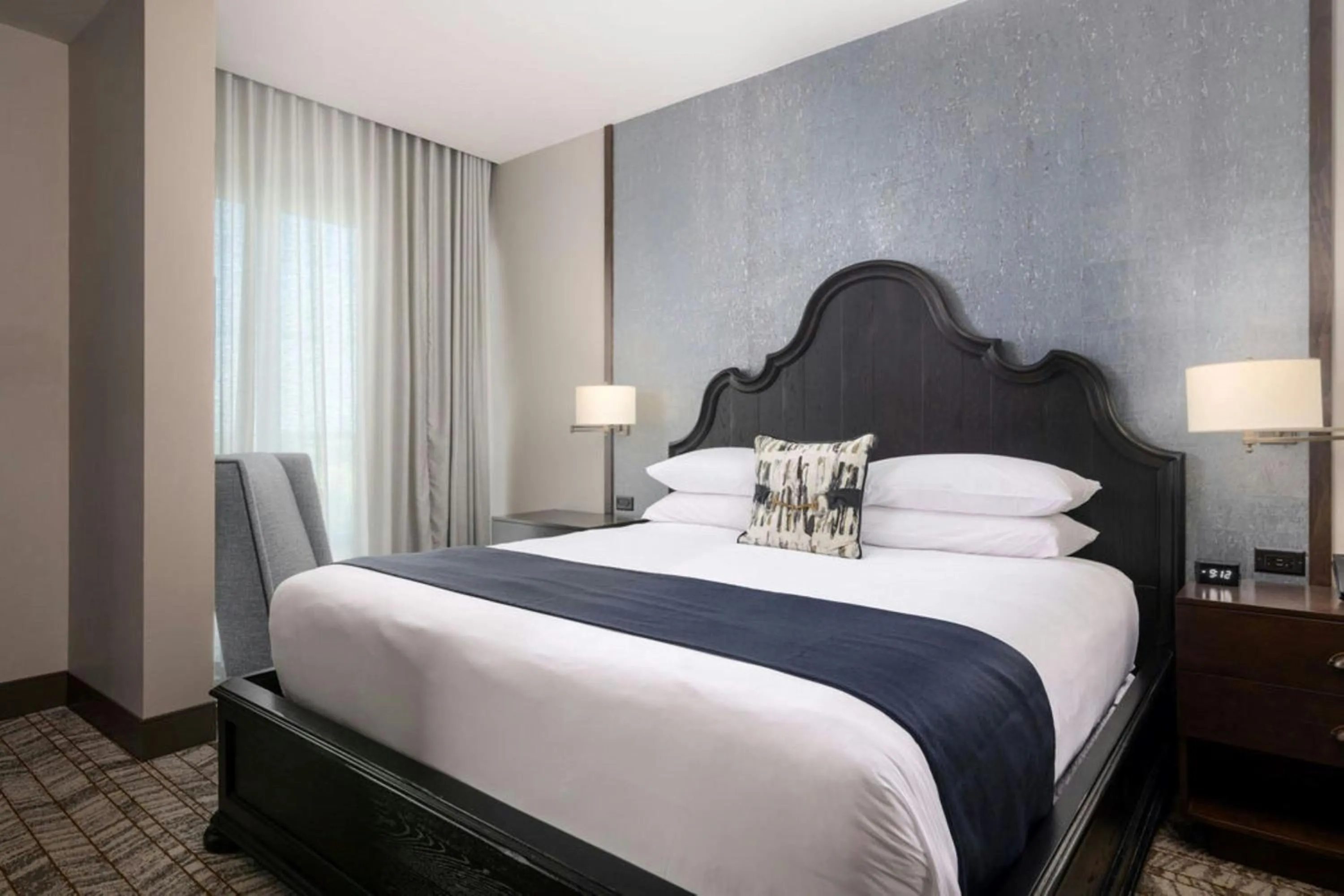 Photo of the whole room, Bed in The Stella Hotel, Autograph Collection