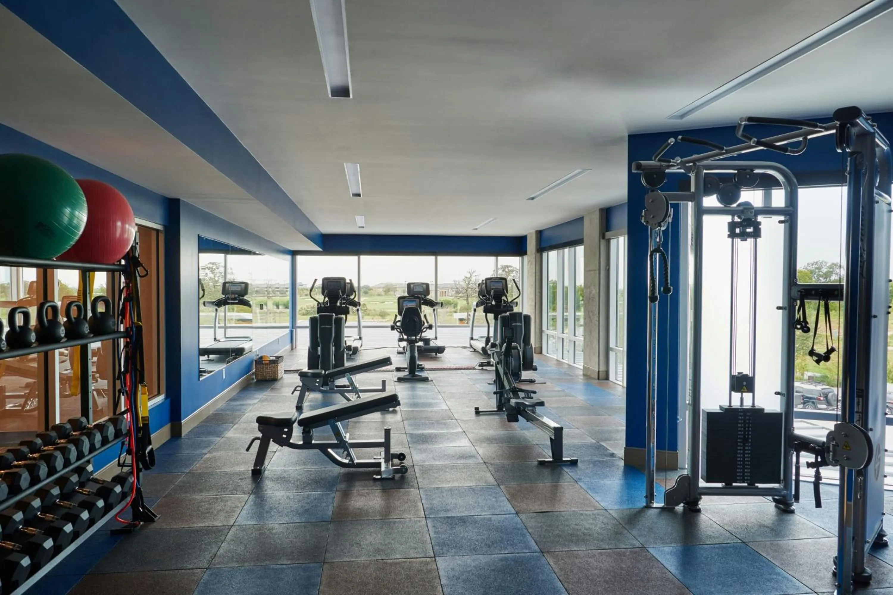 Fitness centre/facilities in The Stella Hotel, Autograph Collection