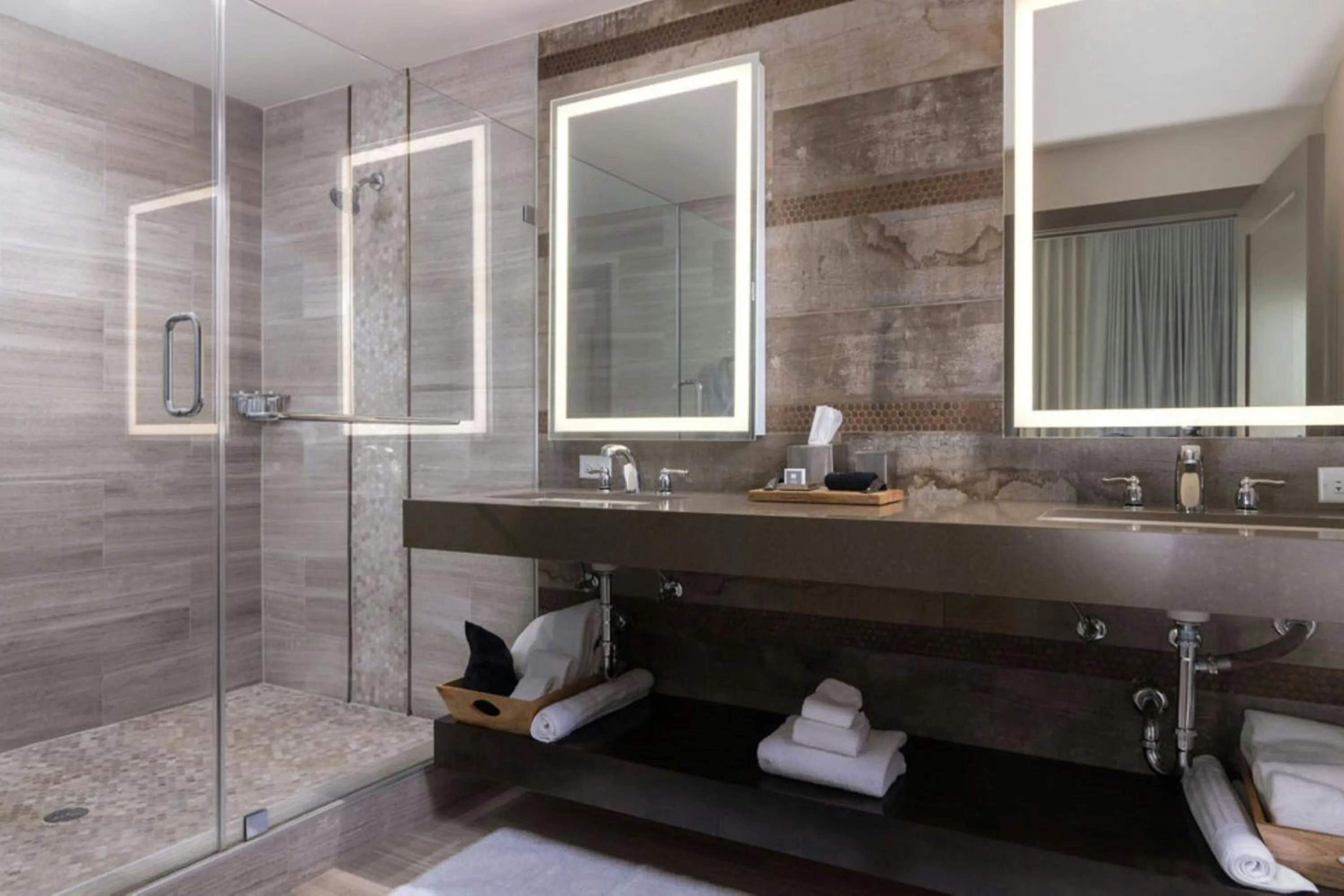 Bathroom in The Stella Hotel, Autograph Collection